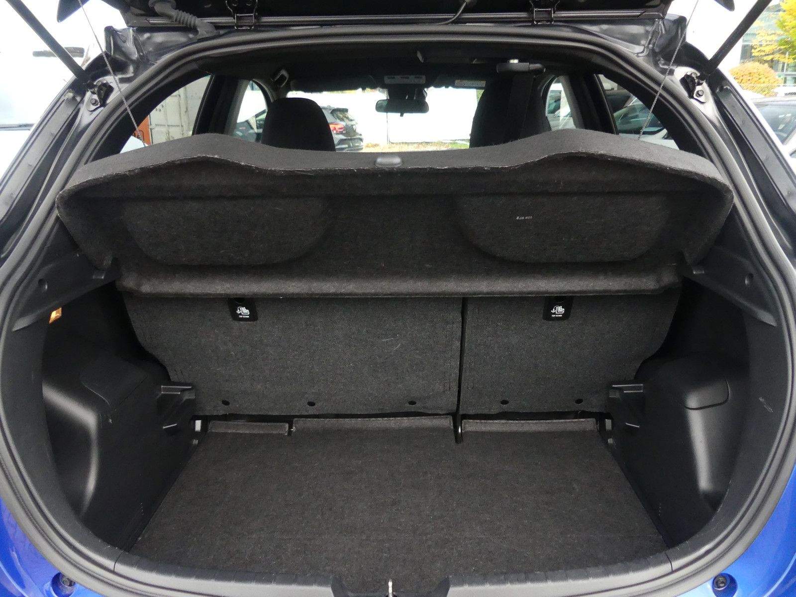 TOYOTA Yaris Style Selection Kamera Sitzheizung DAB