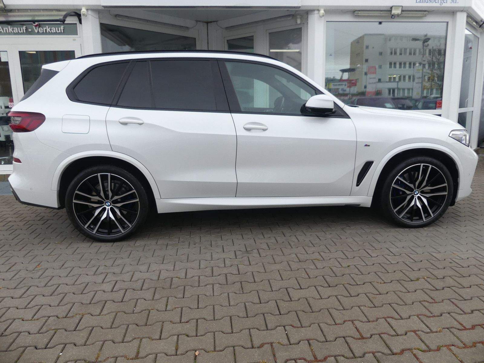 BMW X5 M50i ShadowLine Pano HUD Innovation Laser H&K