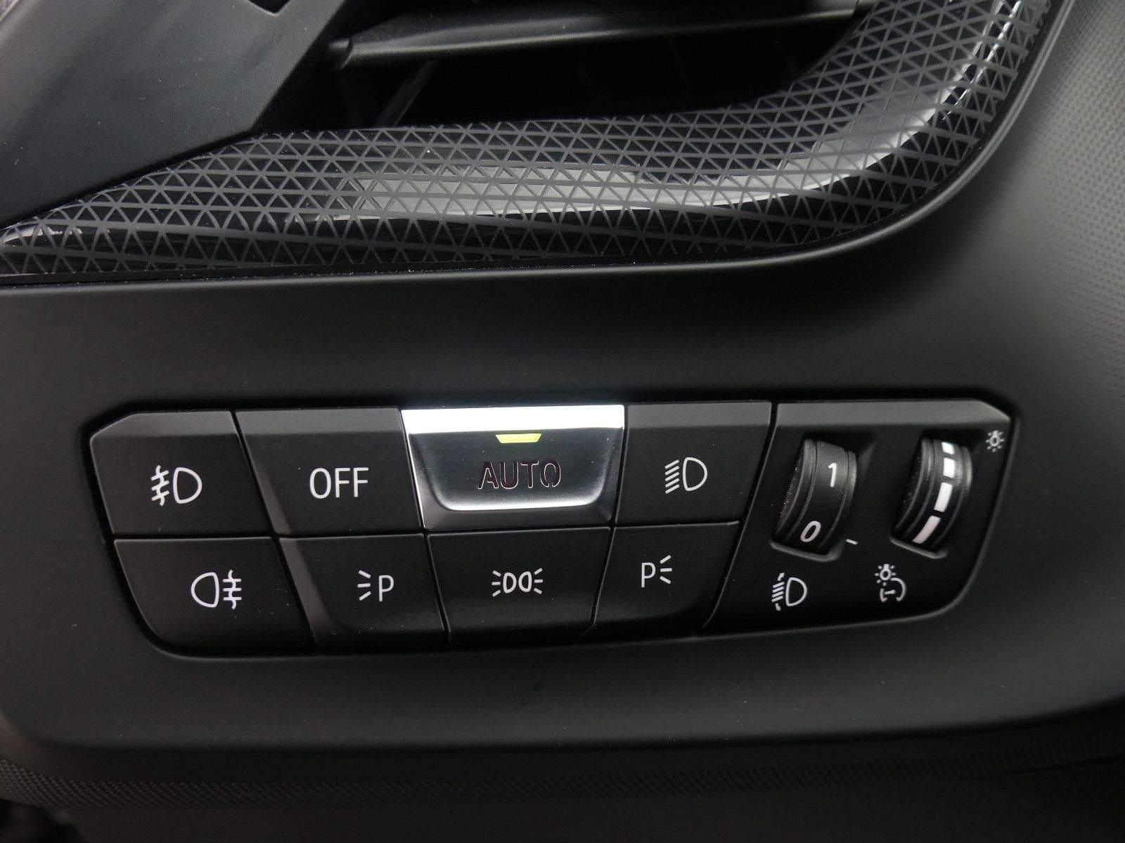 BMW 120 i Advantage Head-Up PDC LED