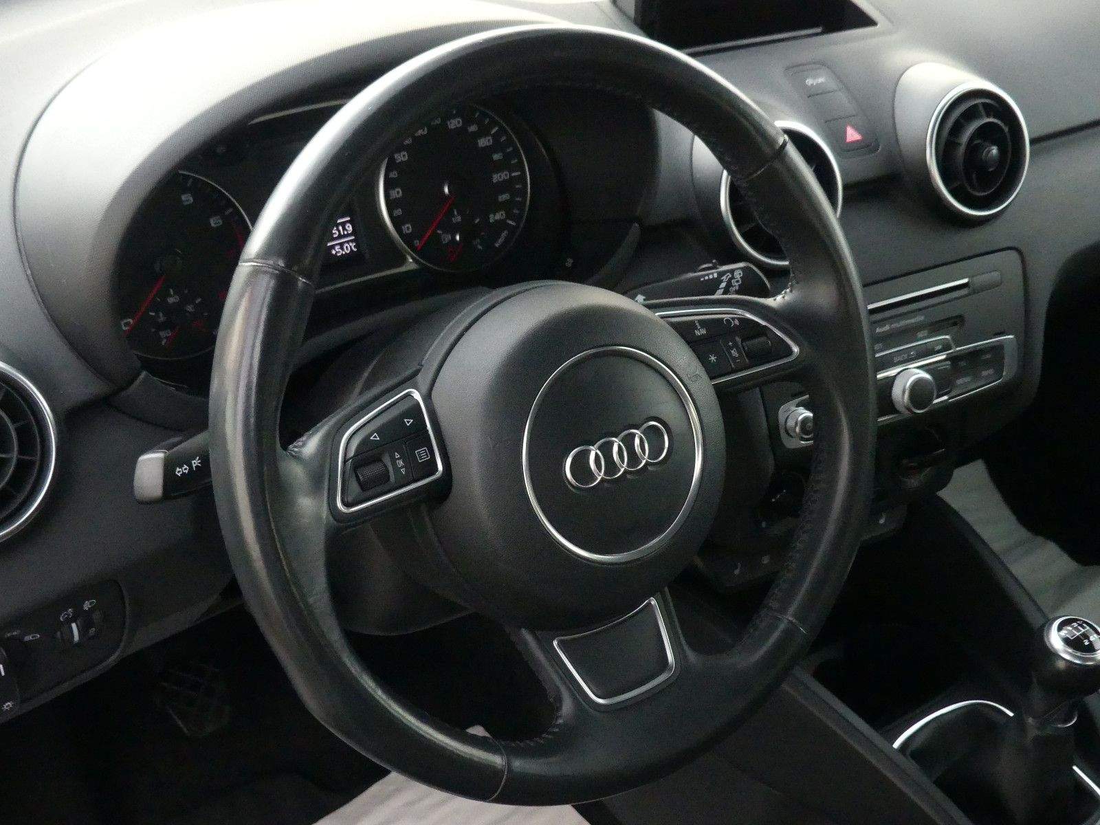 AUDI A1 Sportback 1.4 TFSI S-line Navi MMI Sitzhzg