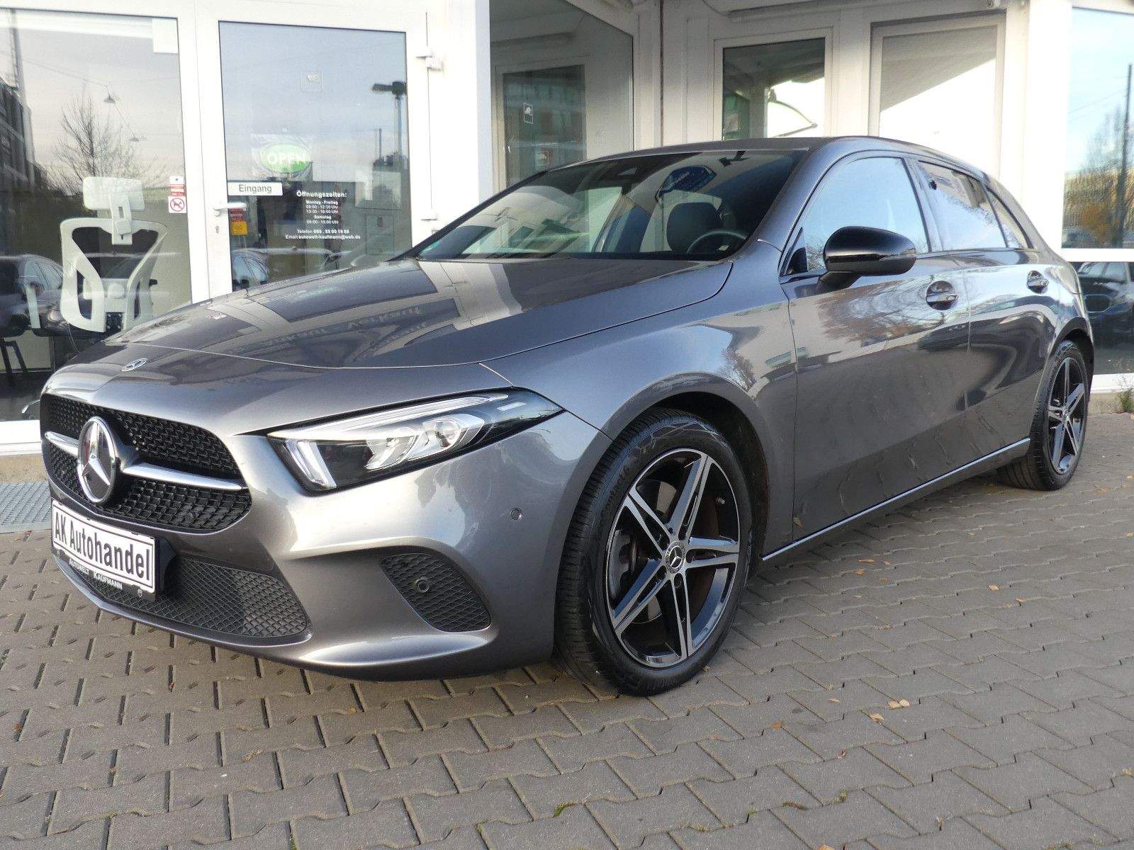 MERCEDES-BENZ A250 4Matic Progressive Leder Virtual Cockpit