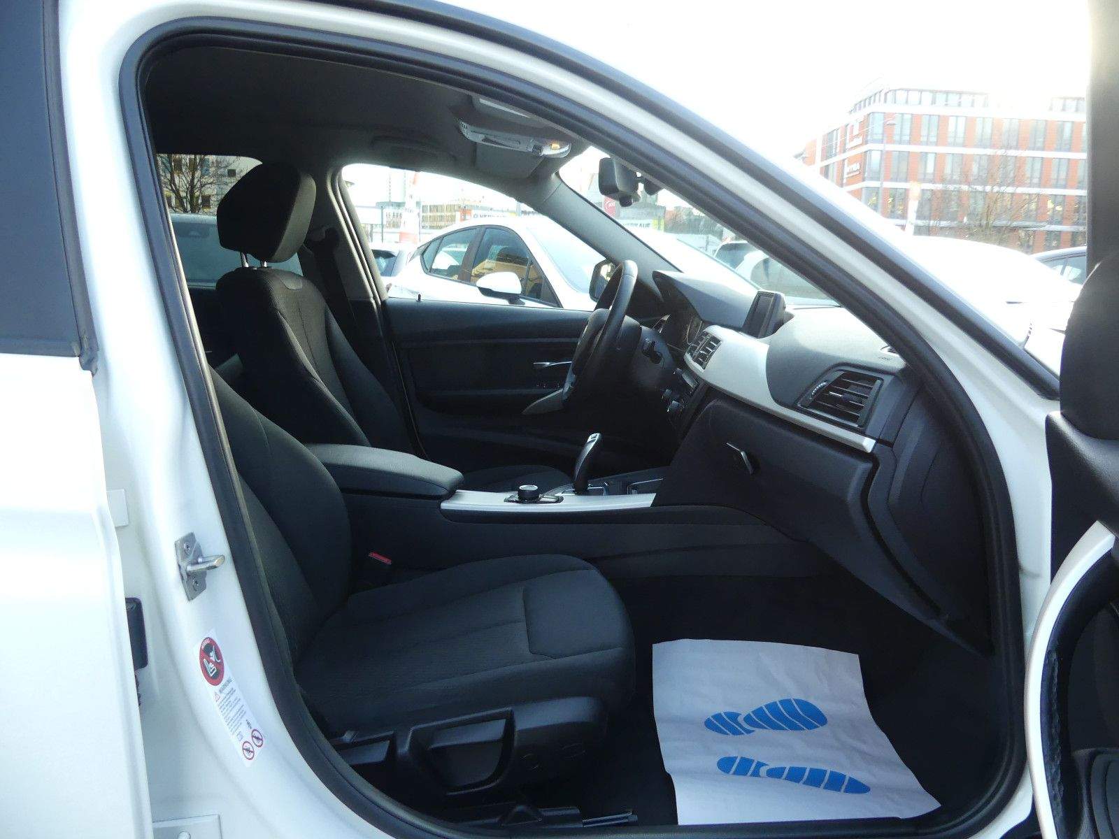 BMW 316i Touring Aut. PDC Sitzheizung Klima 2-Zonen