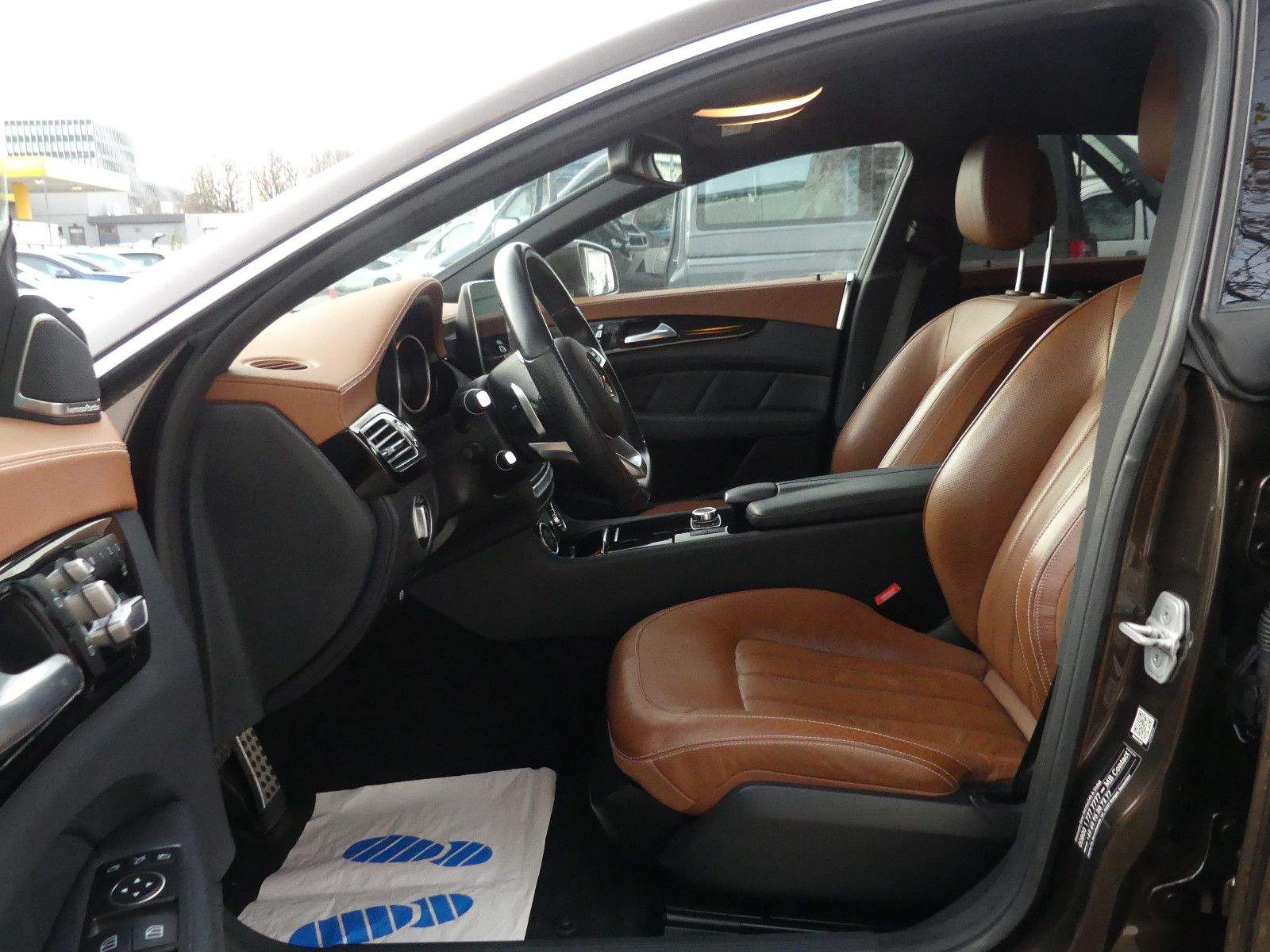 MERCEDES-BENZ CLS400 AMG 4Matic Shooting Brake H&K Massage