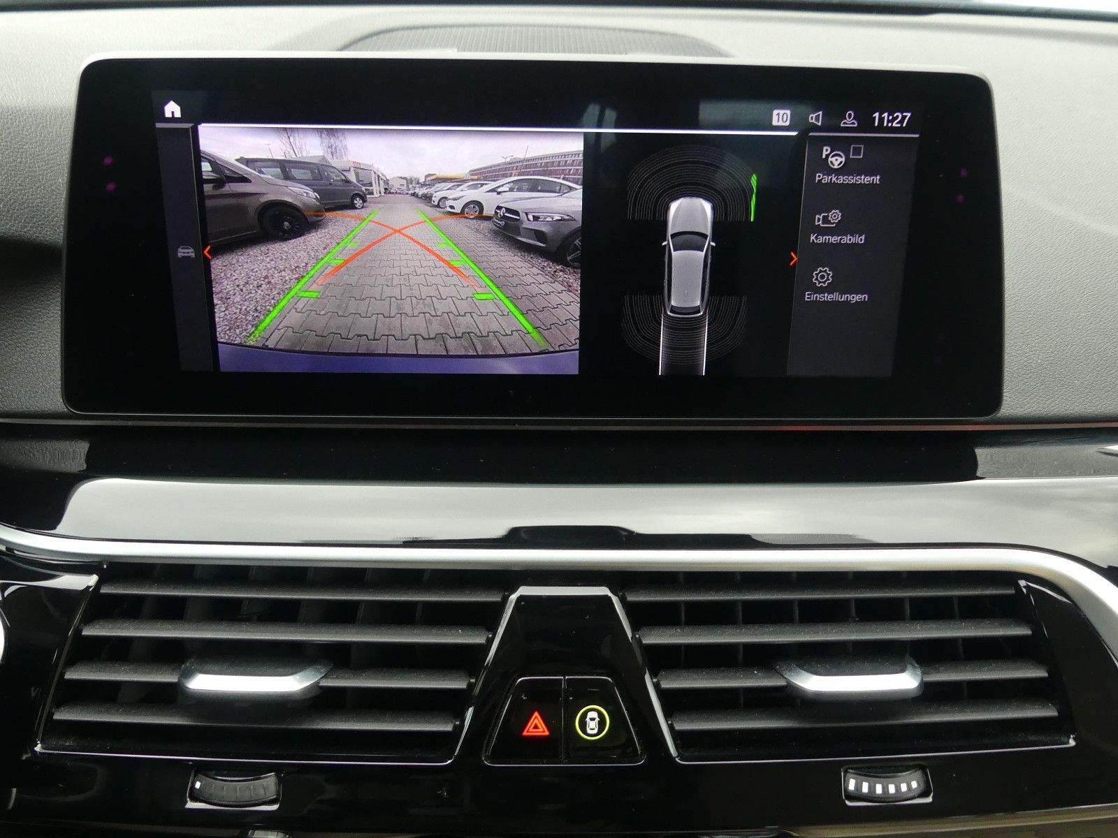 BMW 530d Touring Sport Line AHK Leder Navi-Profi Cam