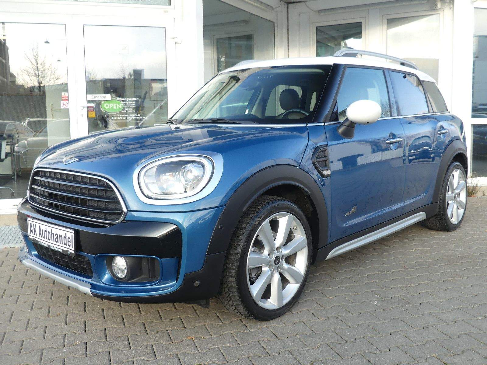 MINI Countryman Cooper All4 Leder Autom Pano PDC Navi