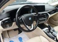 BMW 530d Touring Sport Line AHK Leder Navi-Profi Cam