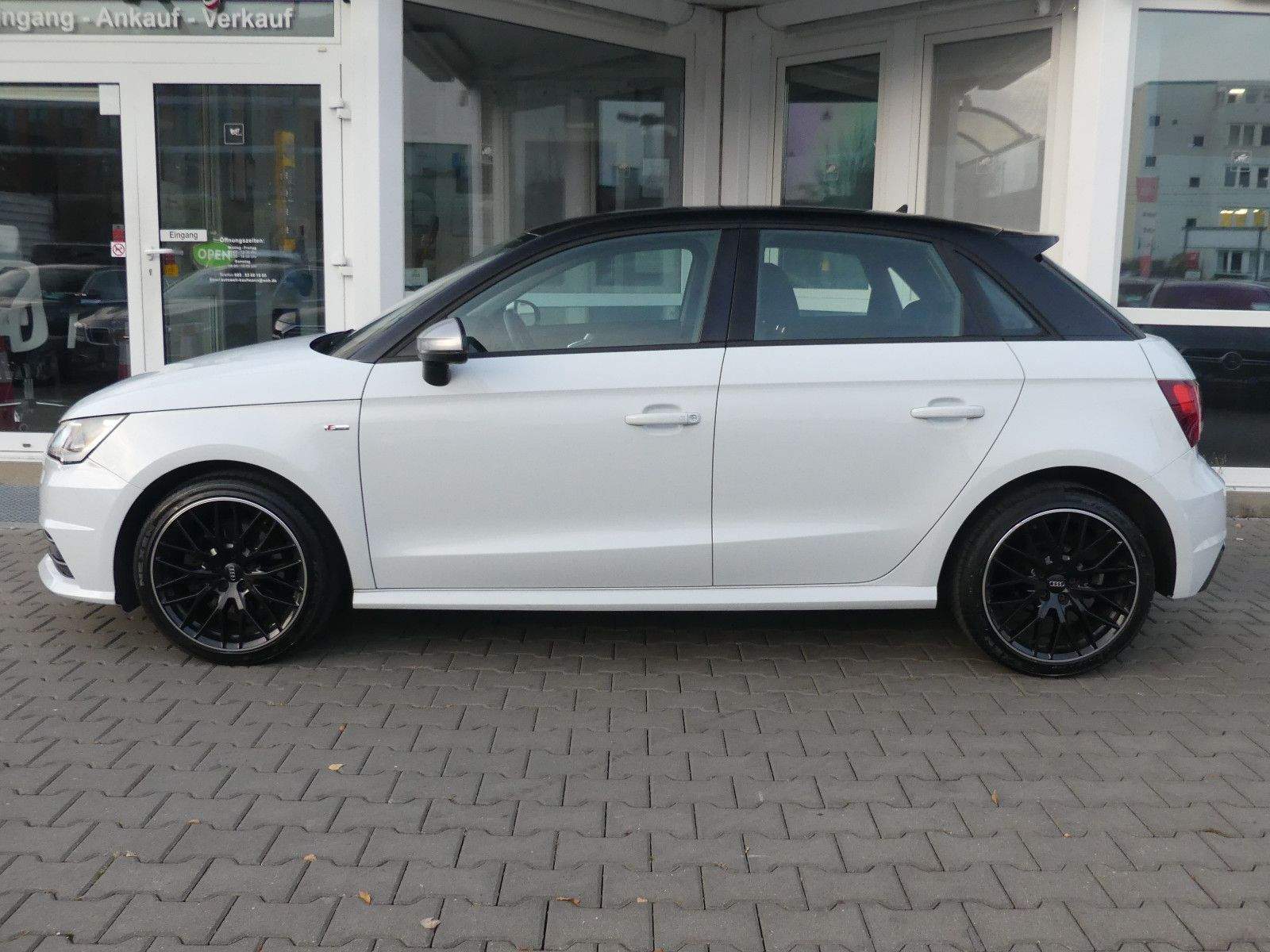 AUDI A1 Sportback 1.4 TFSI S-line Navi MMI Sitzhzg