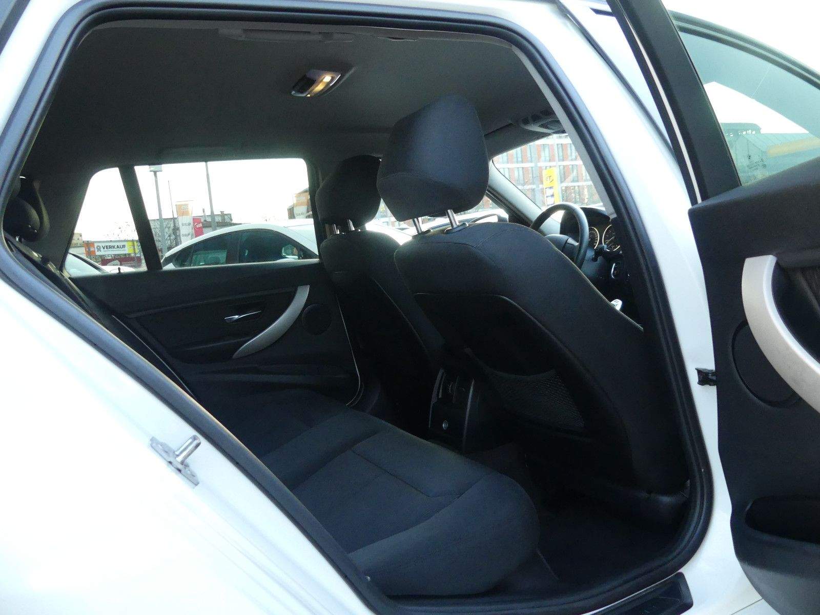 BMW 316i Touring Aut. PDC Sitzheizung Klima 2-Zonen