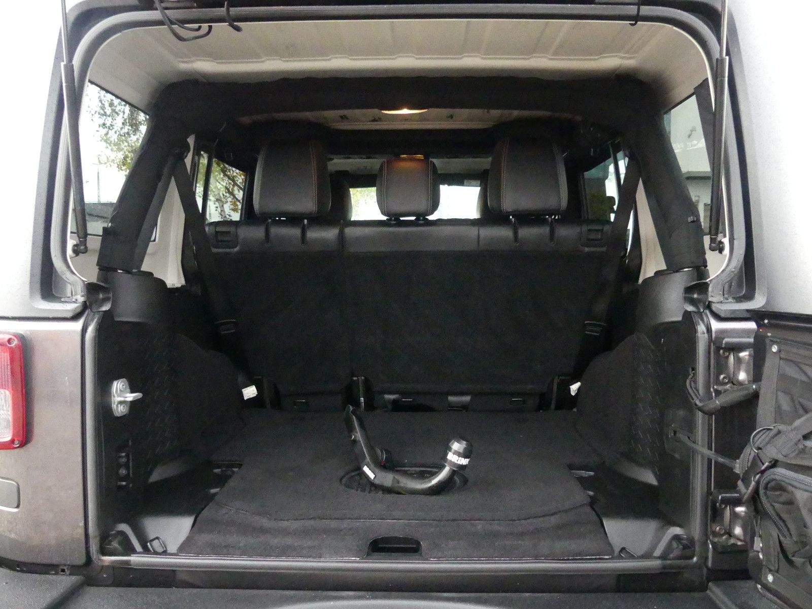JEEP Wrangler Aut. Unlimited Sahara Dual-top Leder