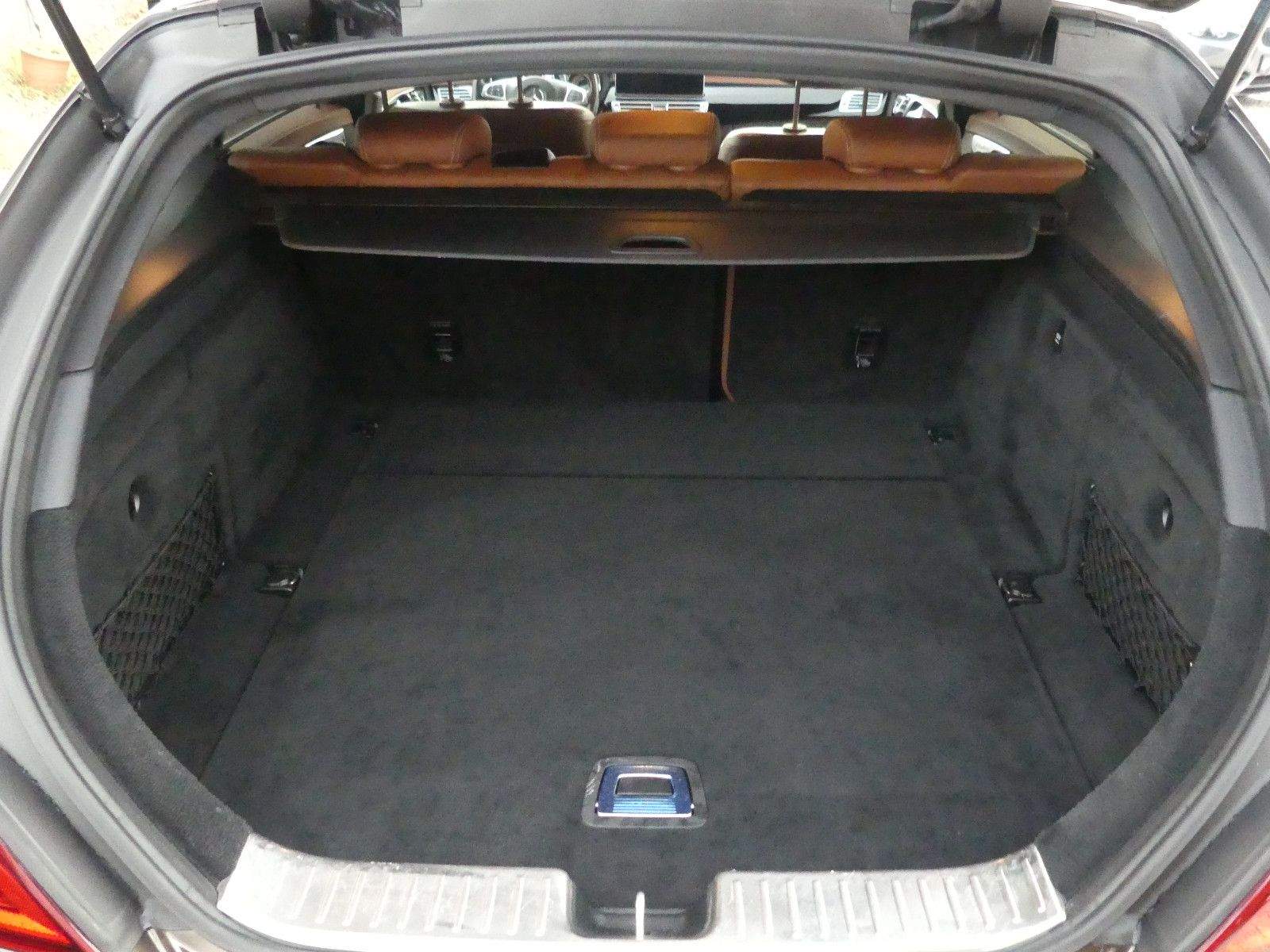 MERCEDES-BENZ CLS400 AMG 4Matic Shooting Brake H&K Massage