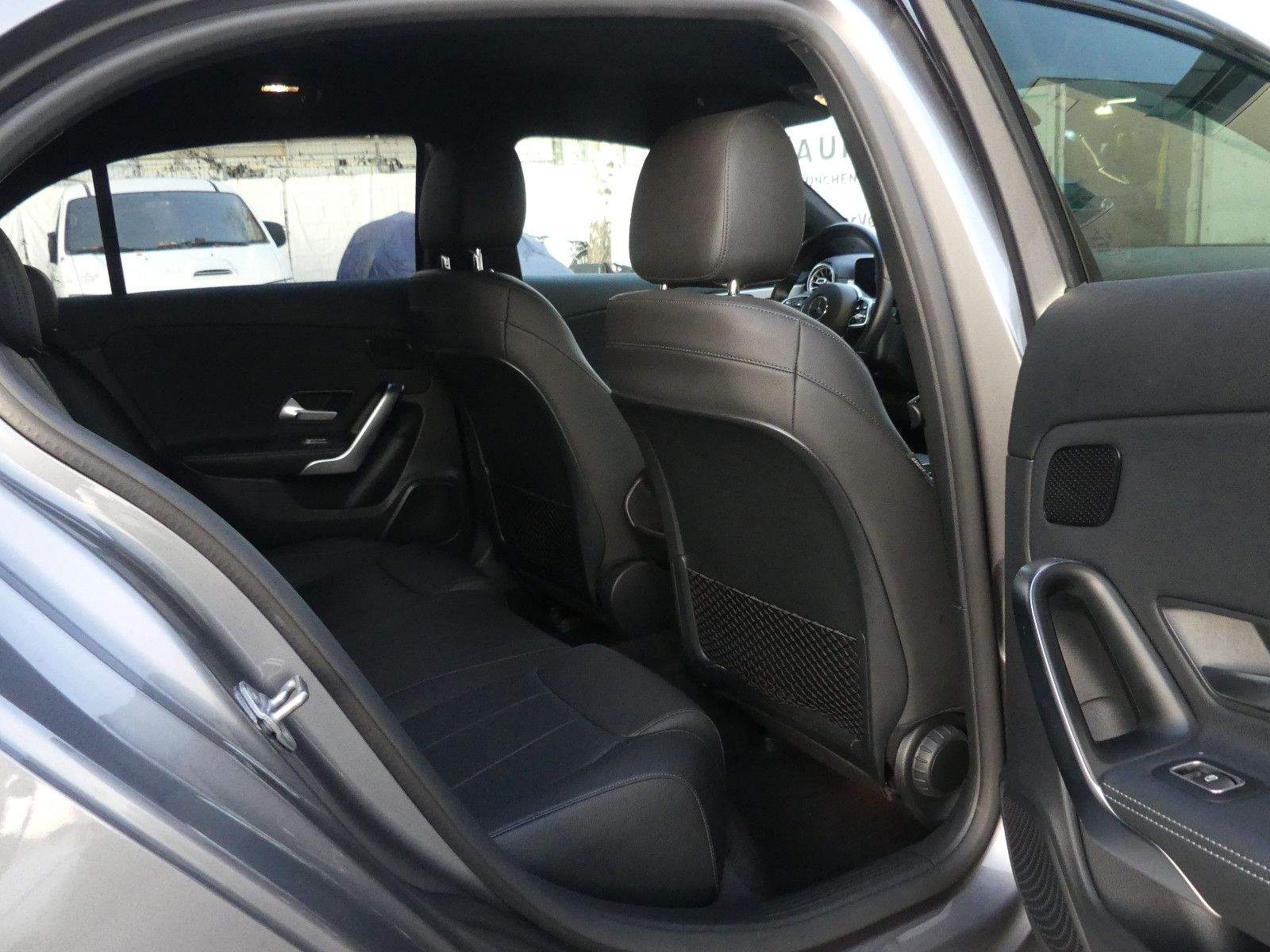 MERCEDES-BENZ A250 4Matic Progressive Leder Virtual Cockpit