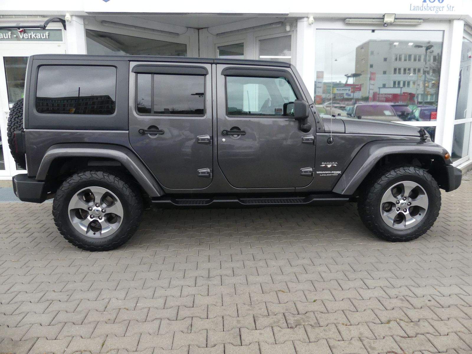JEEP Wrangler Aut. Unlimited Sahara Dual-top Leder