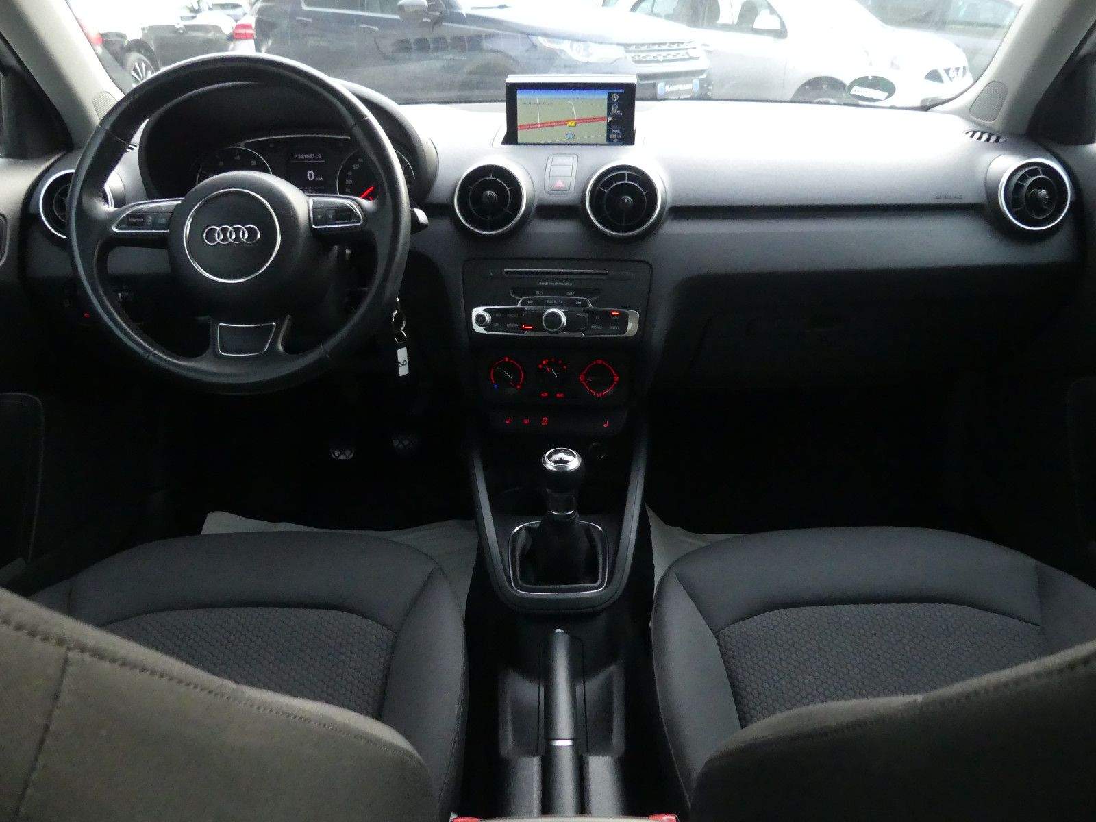 AUDI A1 Sportback 1.4 TFSI S-line Navi MMI Sitzhzg