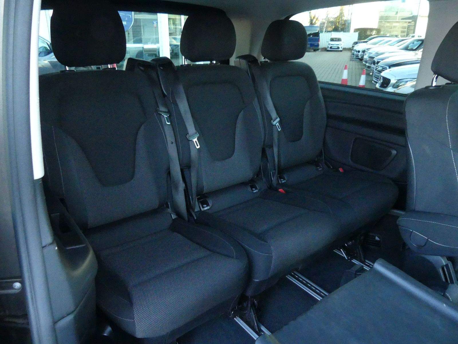 MERCEDES-BENZ V220D RISE Lang 7-sitzer AHK Klima