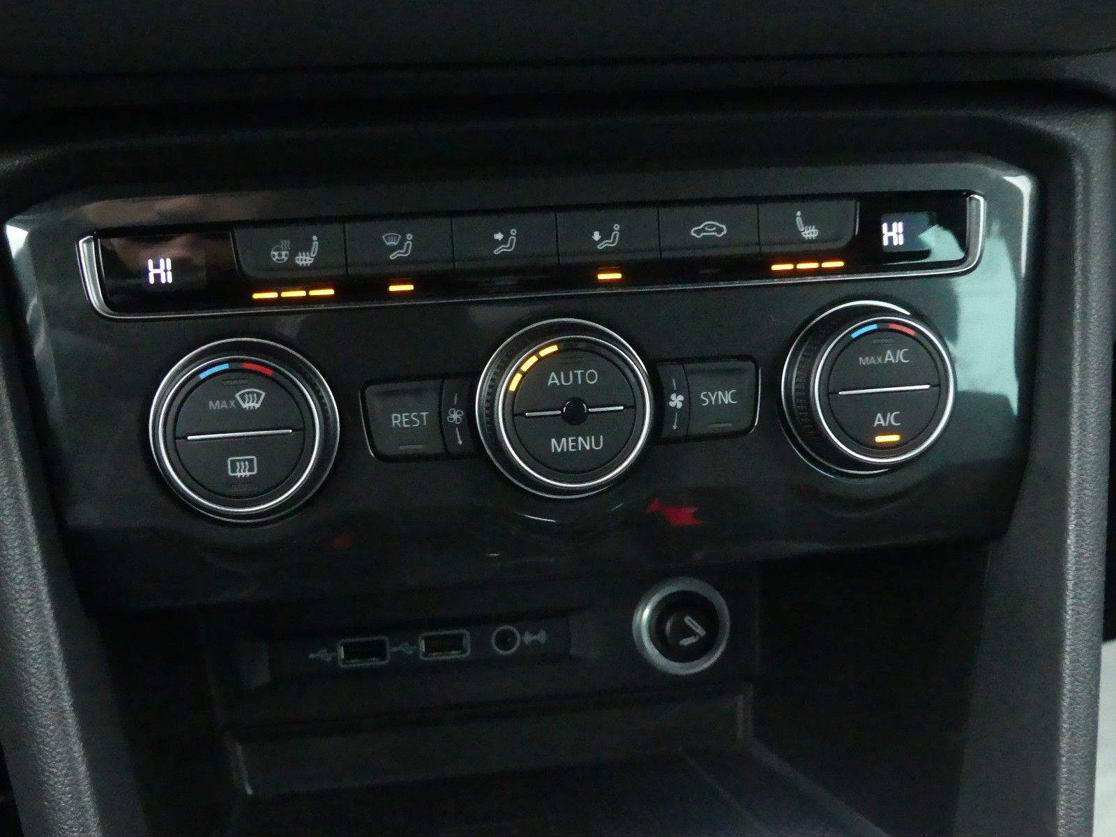 VW Tiguan Join DSG ACC PDC Navi Spurhalte.