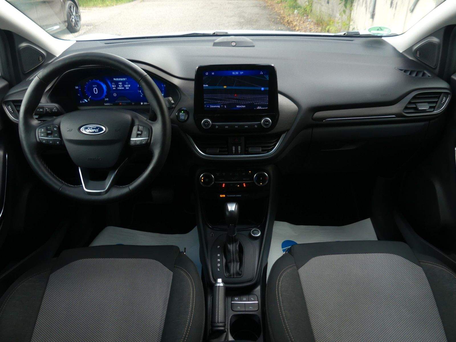 FORD Puma Titanium X Kamera CarPlay