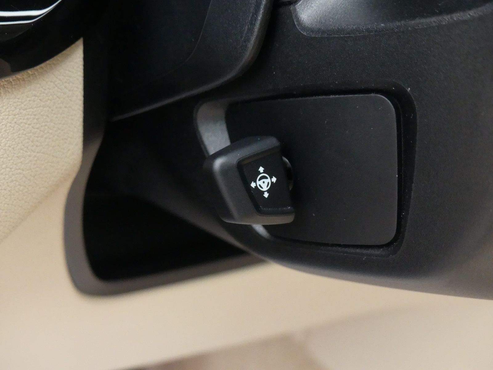 BMW 530d Touring Sport Line AHK Leder Navi-Profi Cam