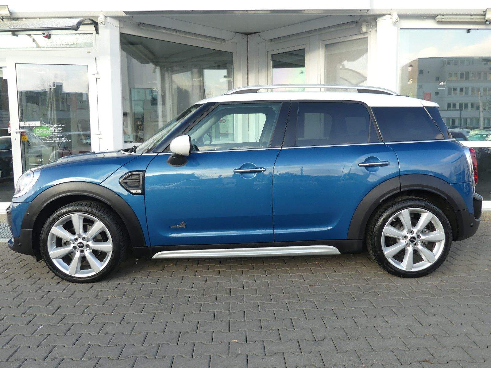 MINI Countryman Cooper All4 Leder Autom Pano PDC Navi