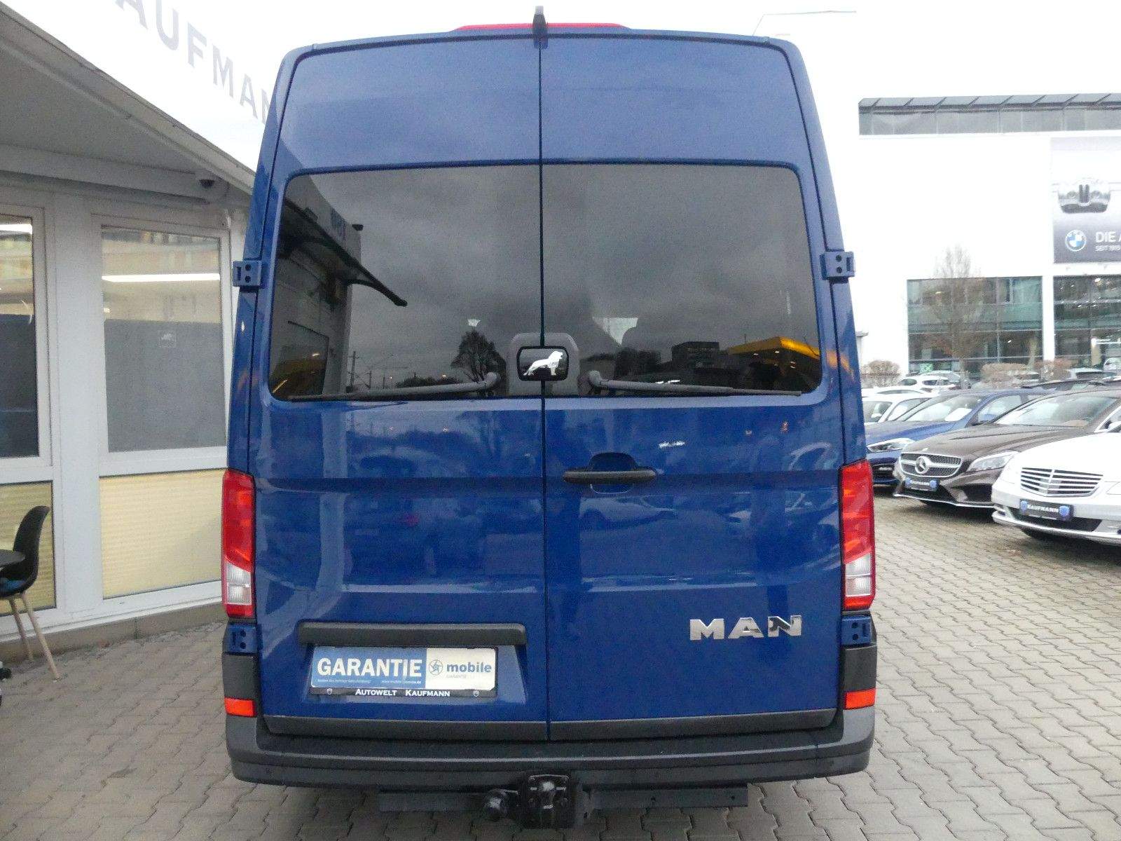 MAN TGE 3.180 4X4 SB 9-Sitzer Aut, AHK LED Kamera