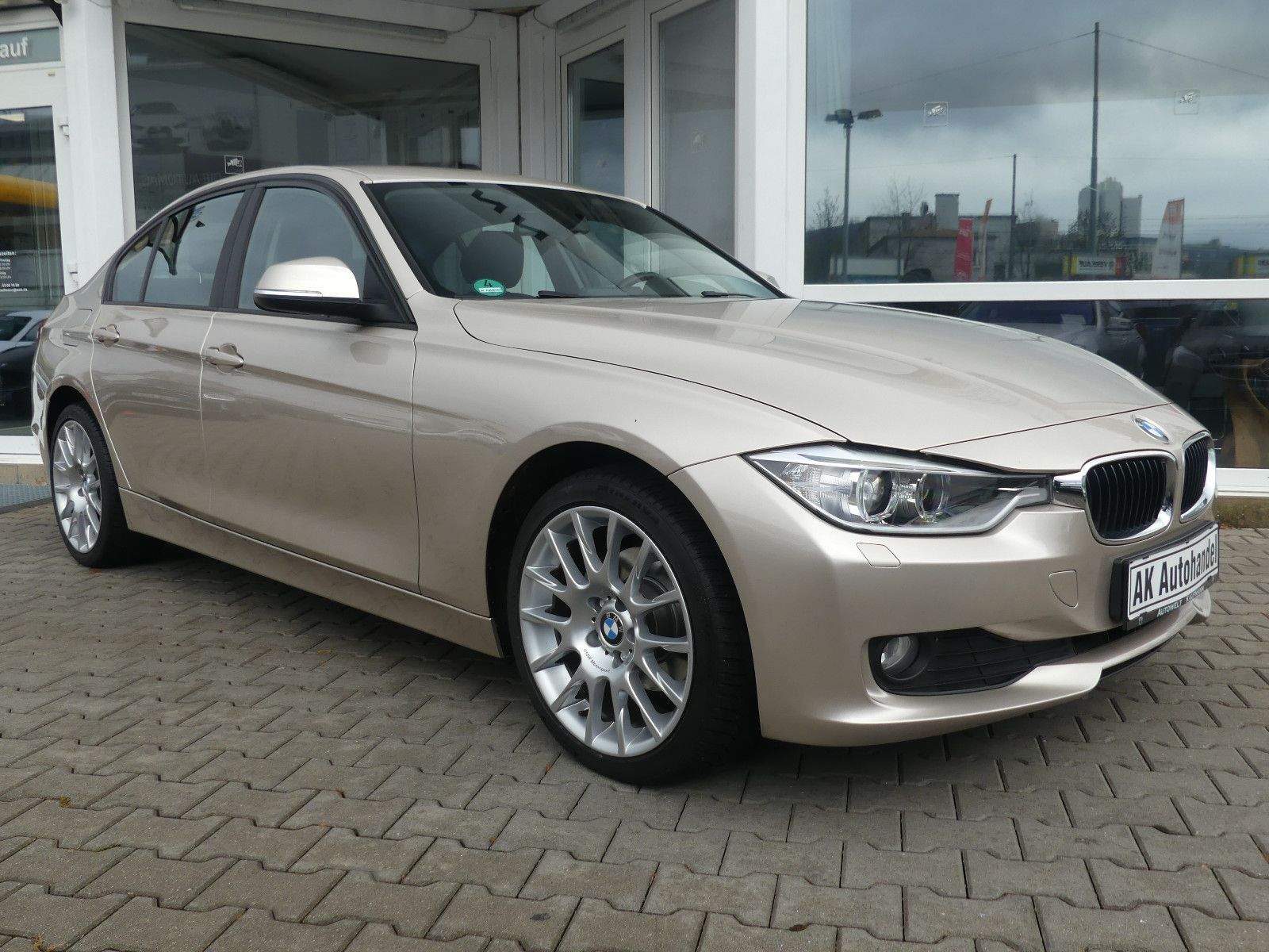 BMW 316 i  Limousine Automatik Klima 2-Zonen