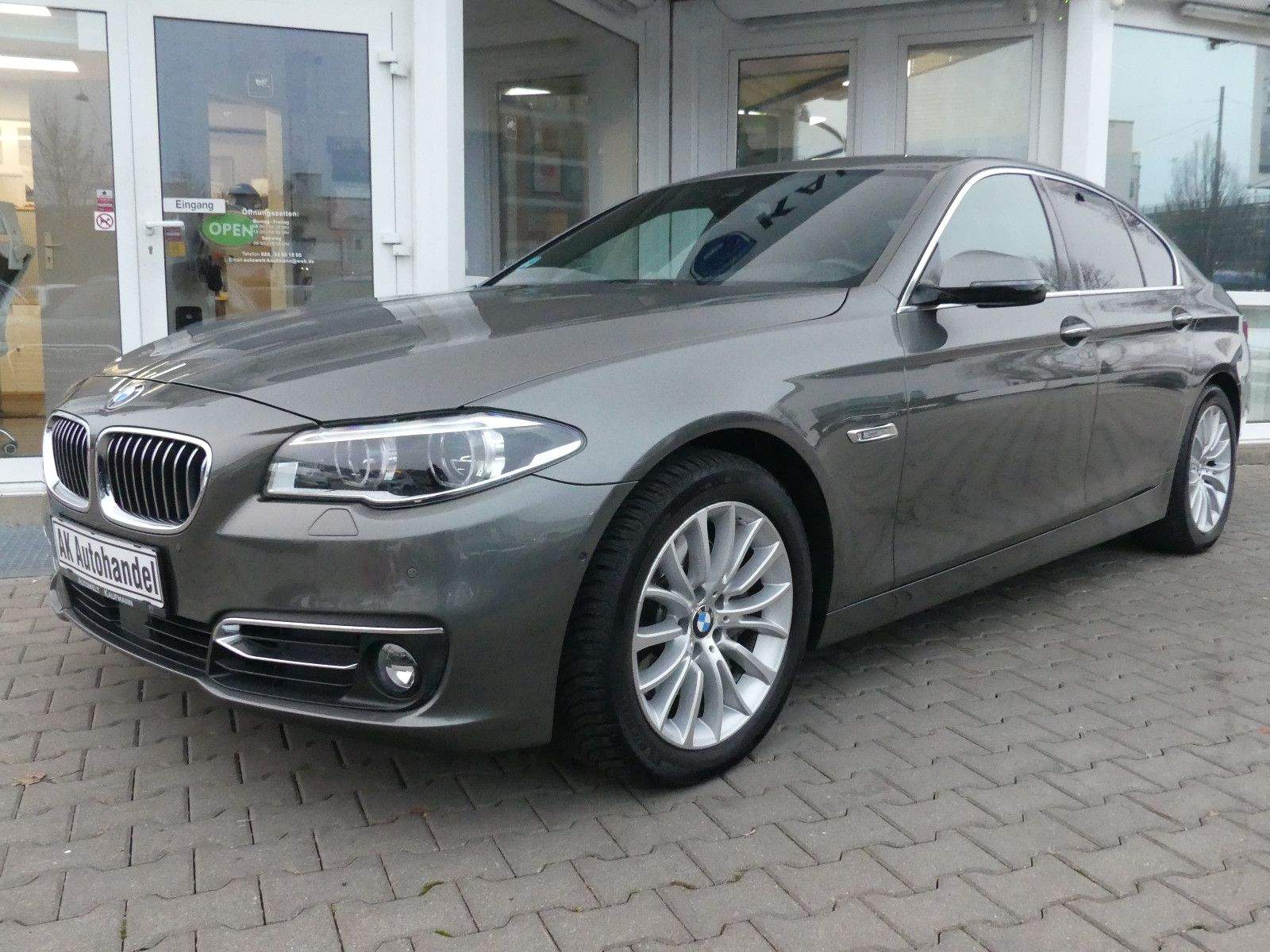 BMW 530d Luxury Line LED HeadUp Keyless 360°Cam Soft