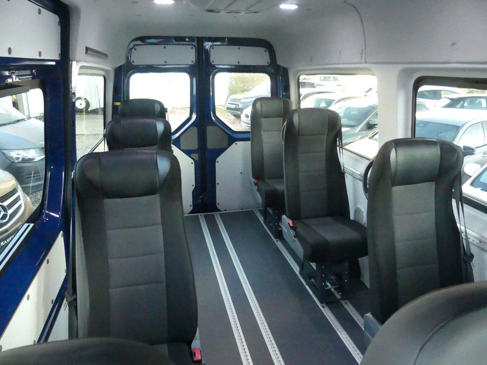 MAN TGE 3.180 4X4 SB 9-Sitzer Aut, AHK LED Kamera