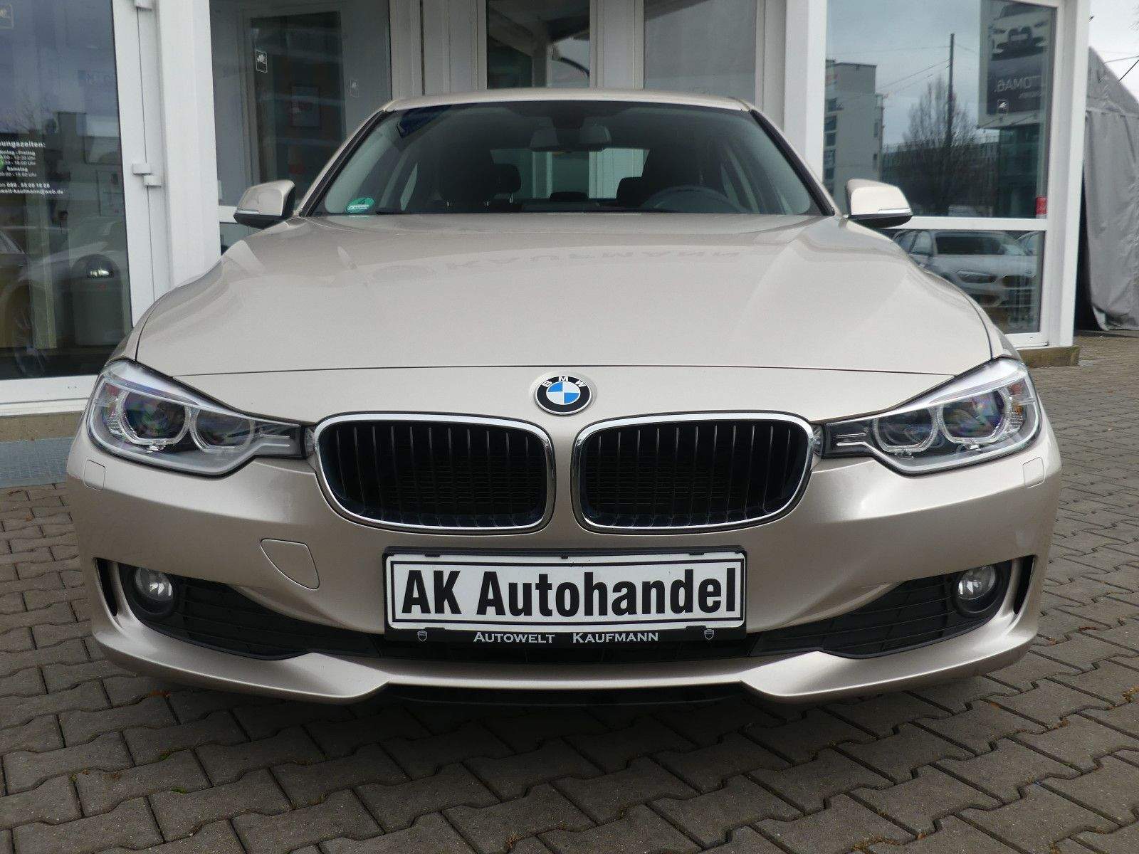 BMW 316 i  Limousine Automatik Klima 2-Zonen