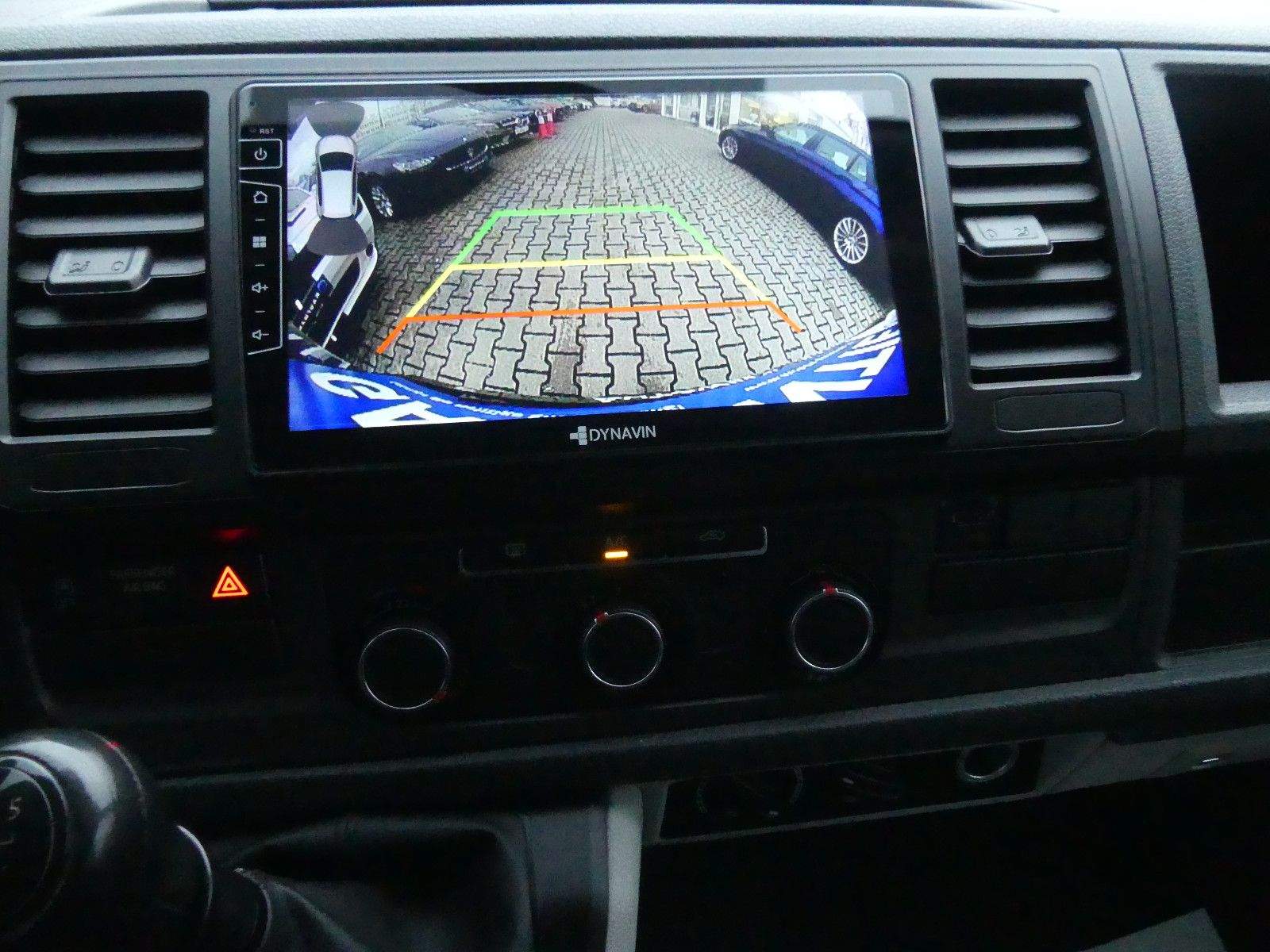 VW T6 Transporter 9-Sitzer Navi Kamera HUD EcoProfi