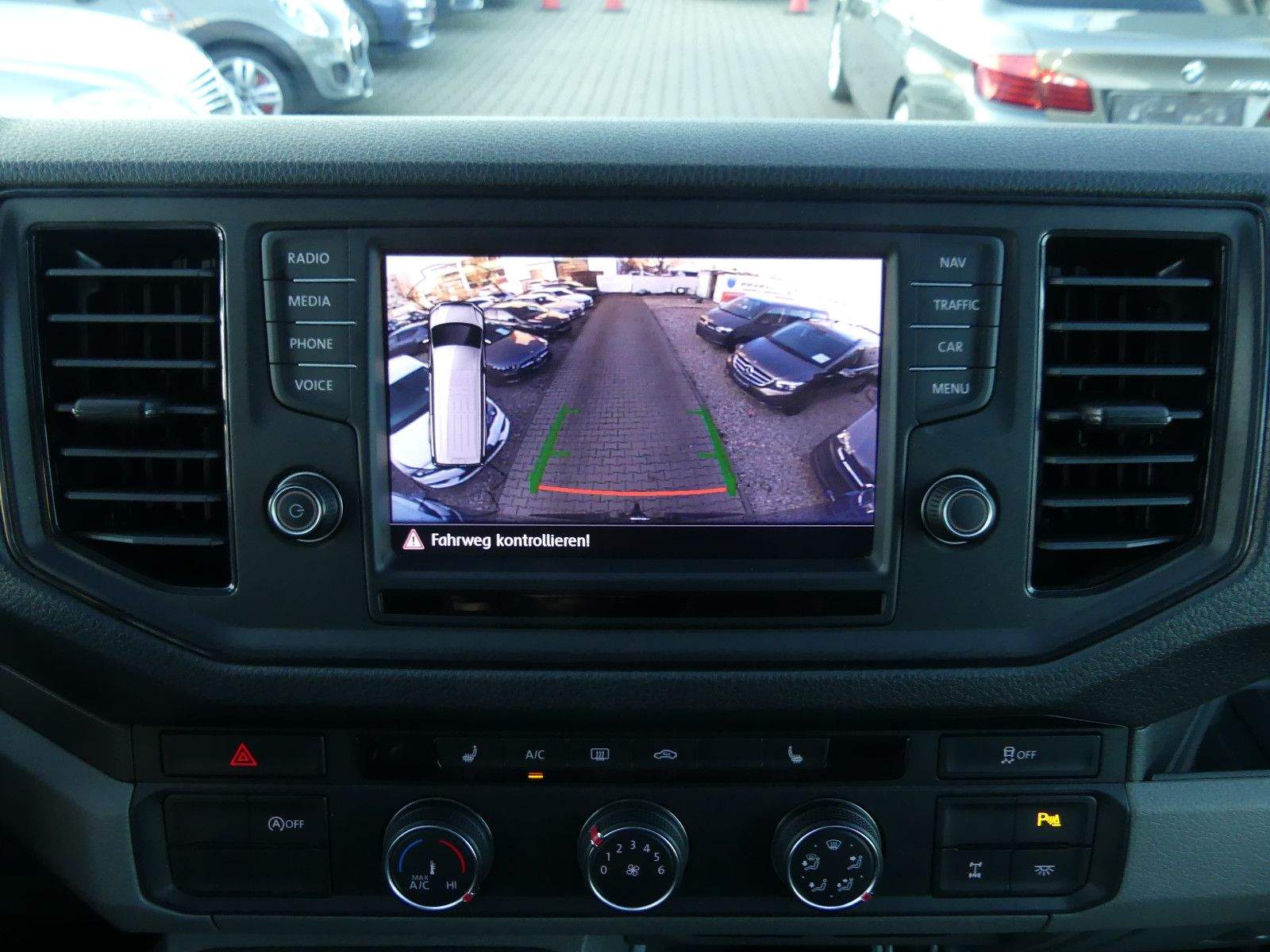 MAN TGE 3.180 4×4 SB Aut. 9-Sitz LED Navi Kamers