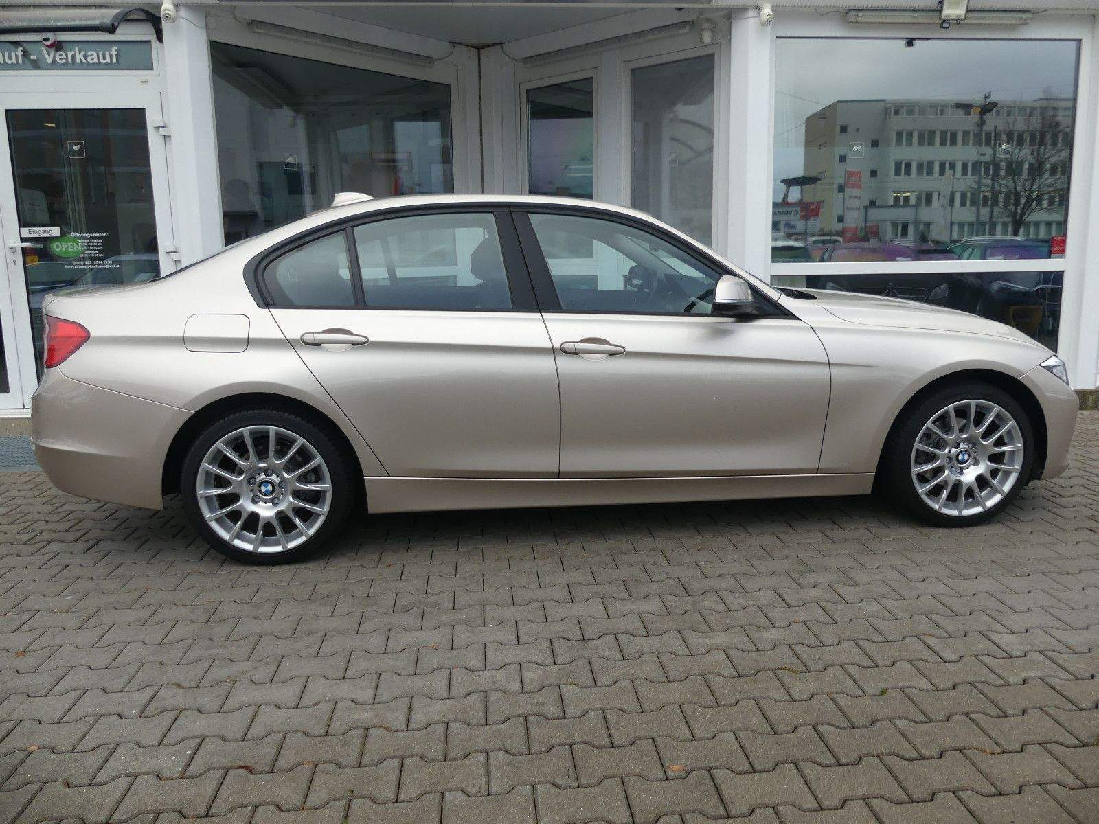 BMW 316 i  Limousine Automatik Klima 2-Zonen