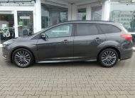 FORD Focus ST-Line Apple Carplay Bi-Xenon PDC Sitzhei