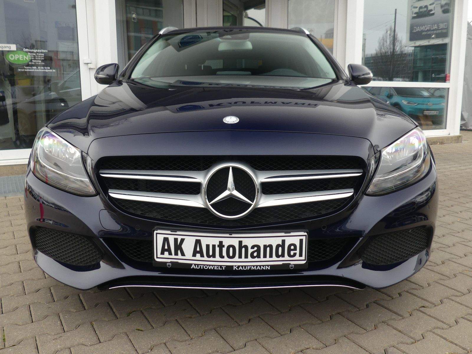 MERCEDES-BENZ C 220 T BlueTec Navi PDC AHK Sitzheizung