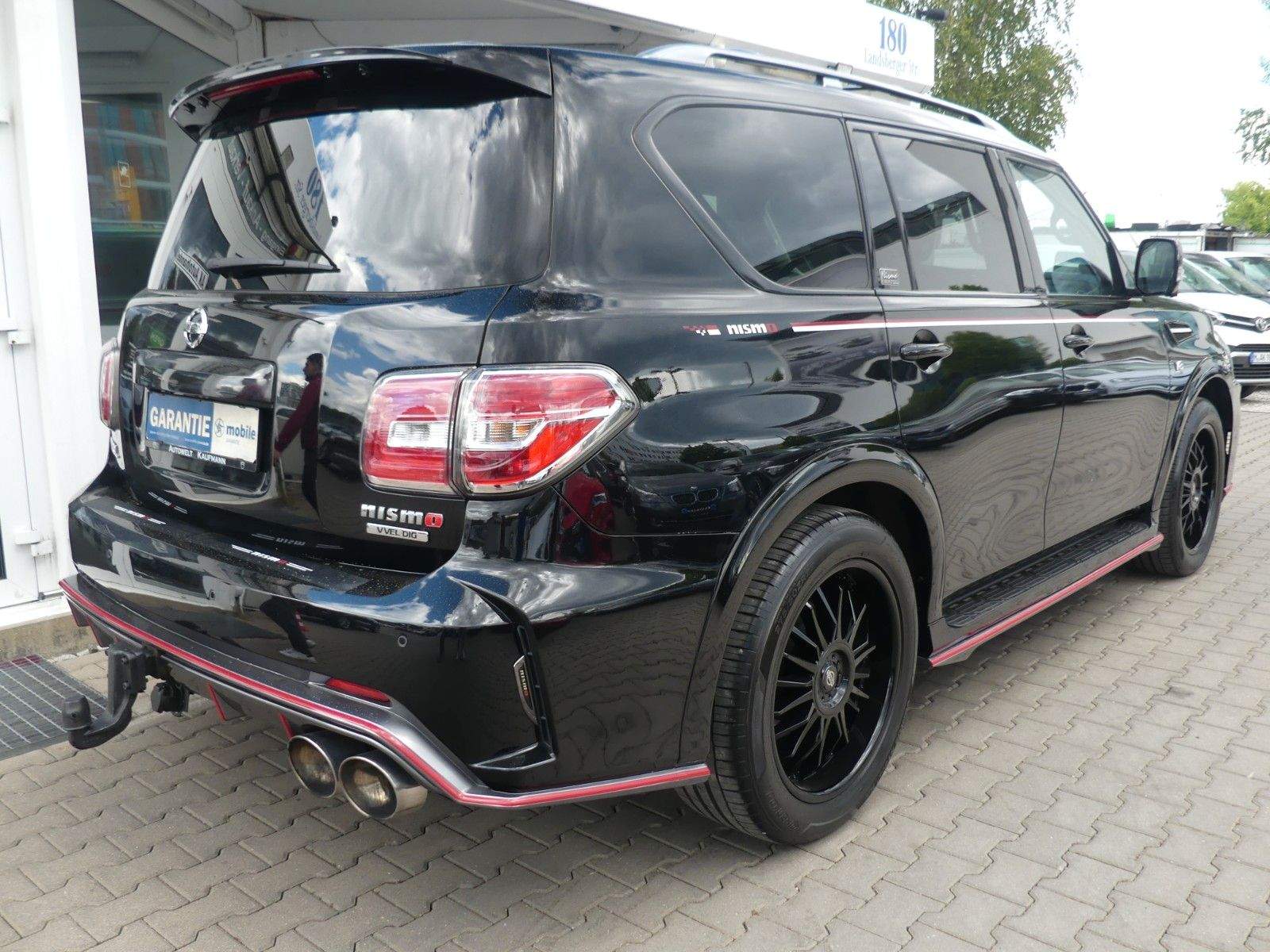NISSAN Patrol / Armada Platinium V8 Nismo 8-Sitz