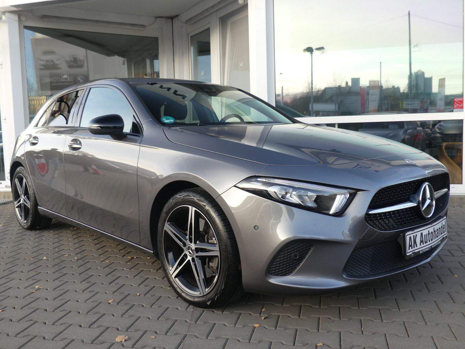 MERCEDES-BENZ A250 4Matic Progressive Leder Virtual Cockpit