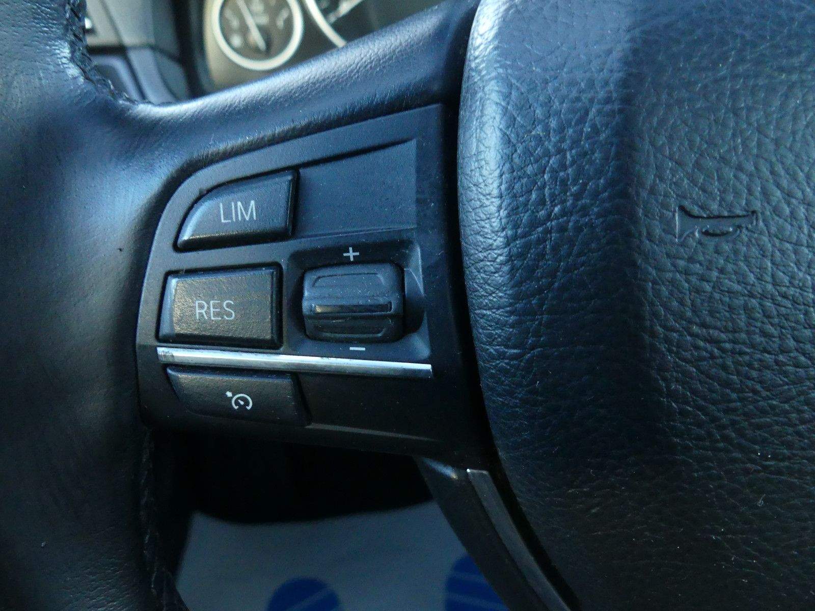 BMW 520D xDrive Modern Line Bi-Xenon Leder PDC Navi