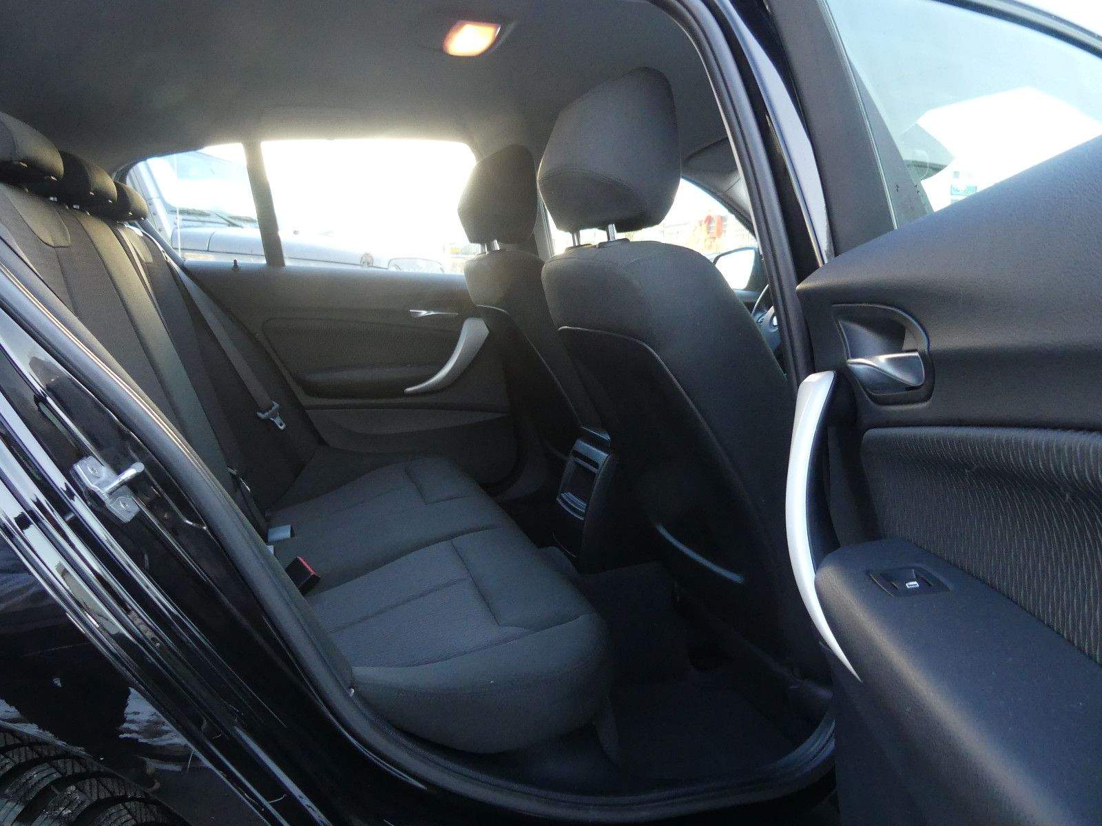 BMW 118i Limousine 5-trg PDC AHK Klima