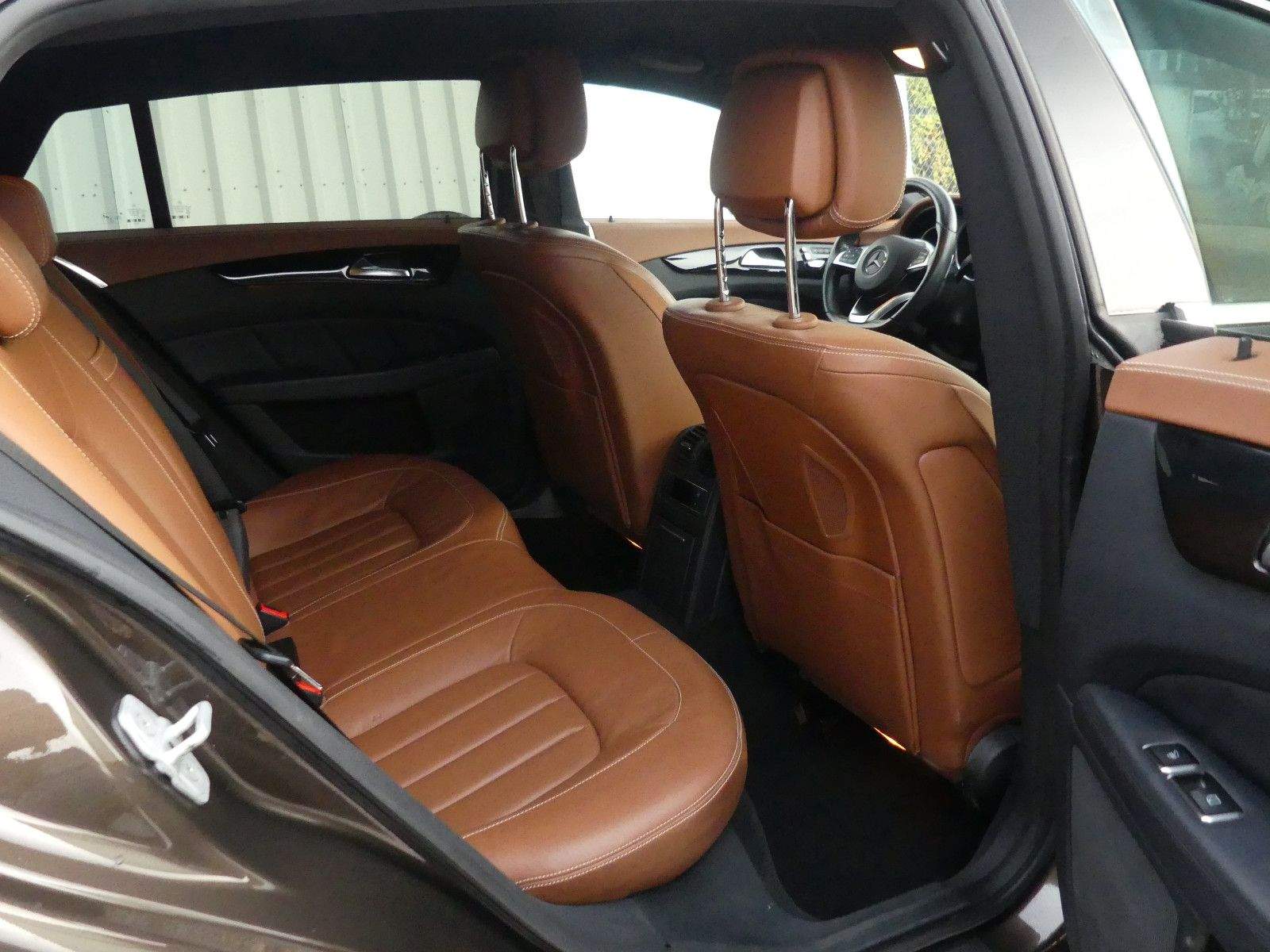 MERCEDES-BENZ CLS400 AMG 4Matic Shooting Brake H&K Massage