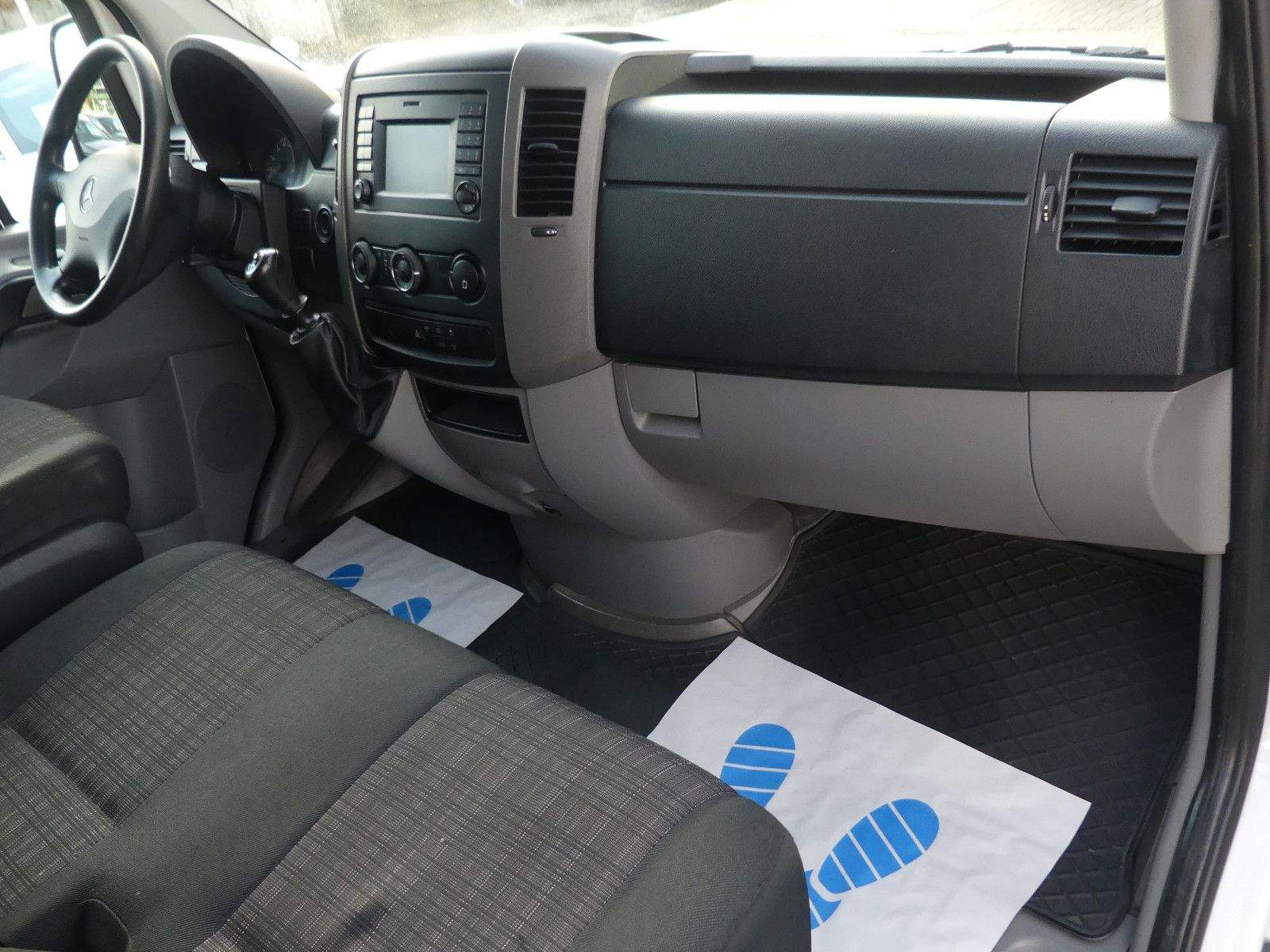 MERCEDES-BENZ Sprinter II Kasten 319 CDI L3H2 Klima Tempomat