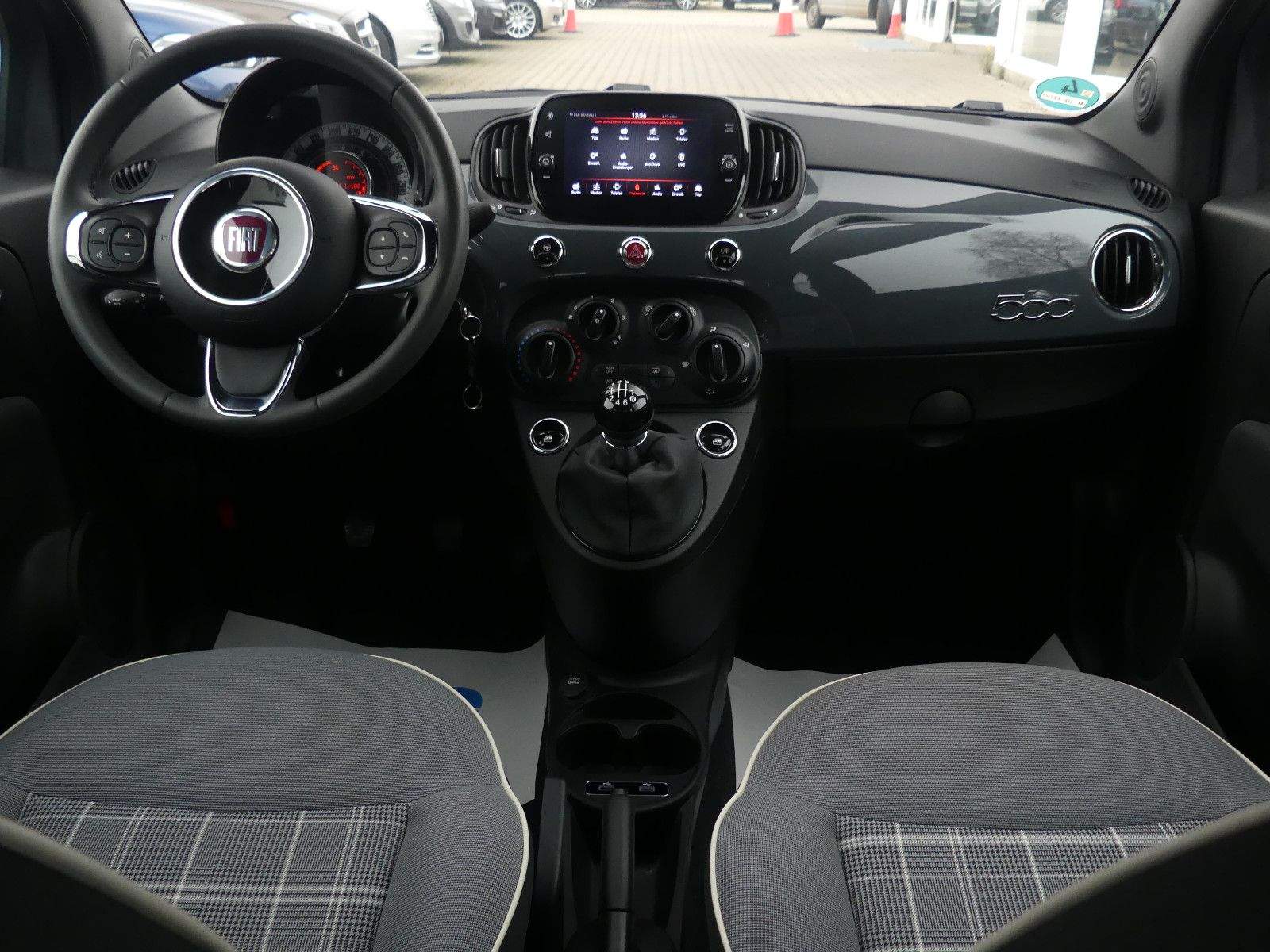 FIAT 500 Lounge Start-Stopp Apple Carplay