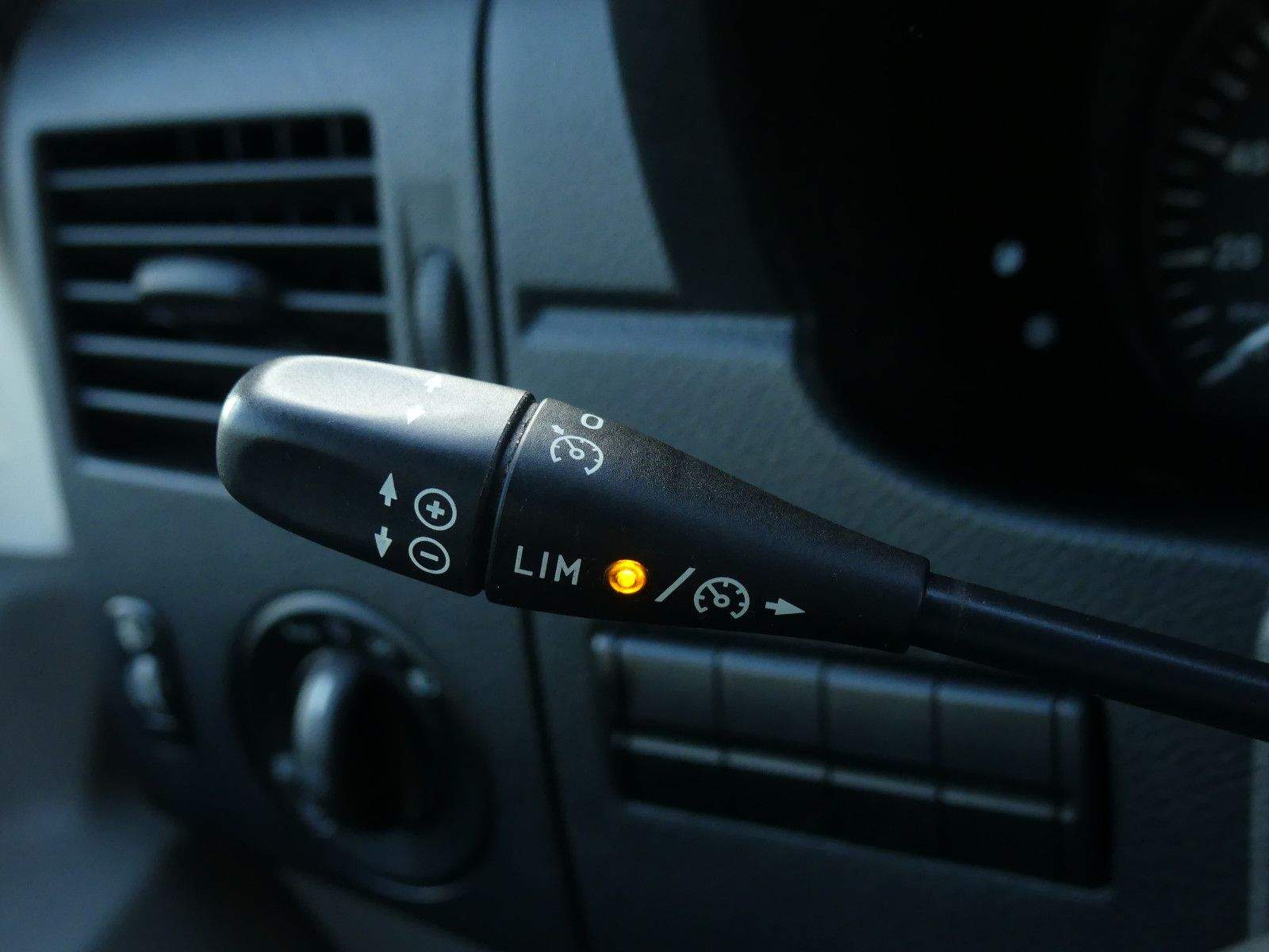 MERCEDES-BENZ Sprinter II Kasten 319 CDI L3H2 Klima Tempomat