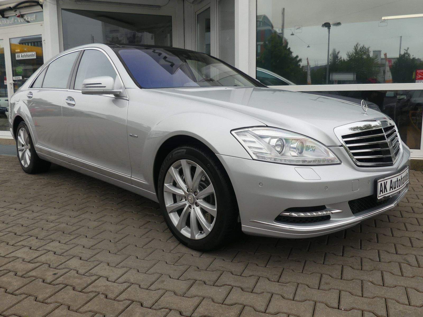 MERCEDES-BENZ S 500 CGI BE 4Matic Lang Massage Harman Kardon
