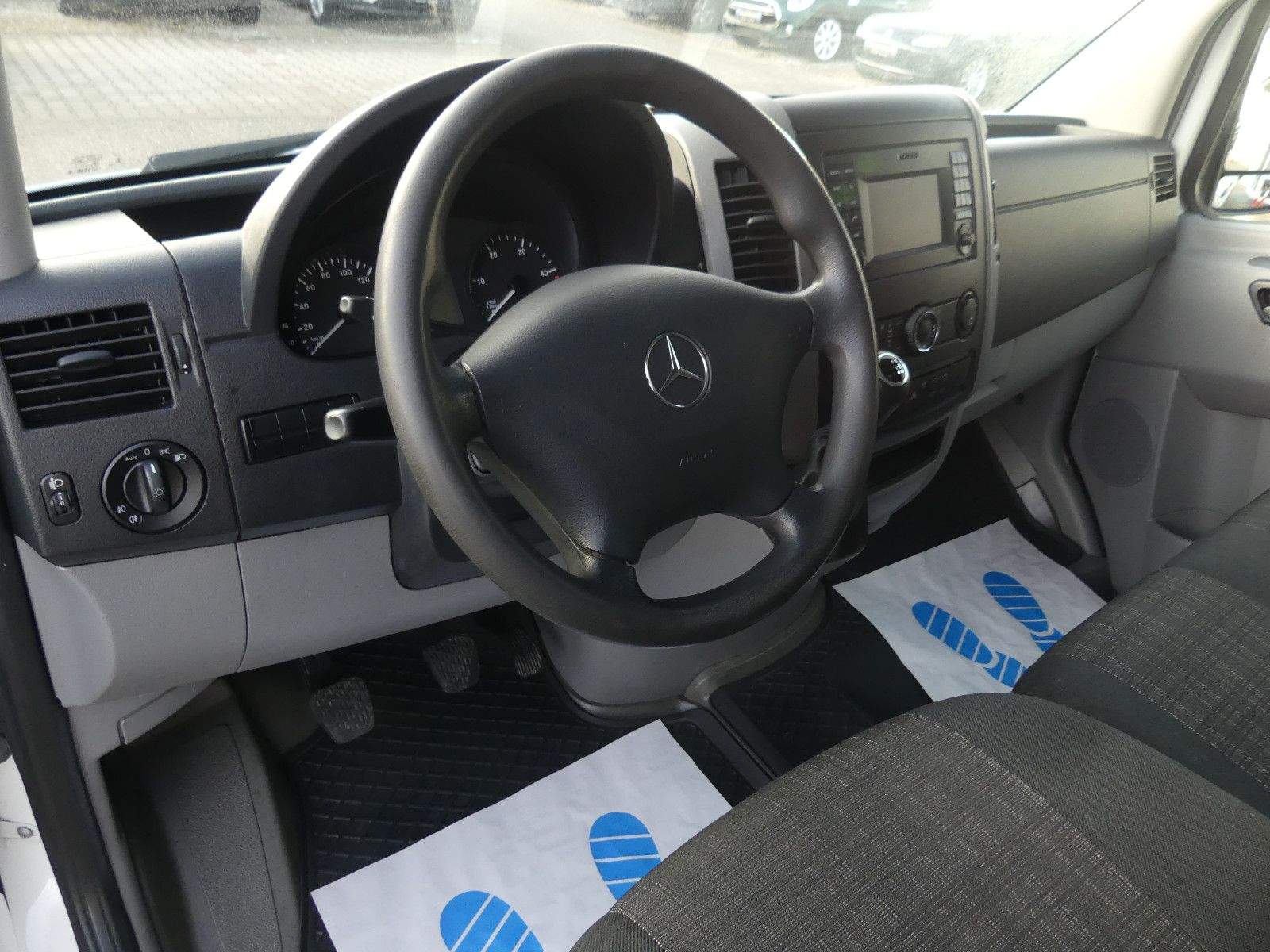 MERCEDES-BENZ Sprinter II Kasten 319 CDI L3H2 Klima Tempomat