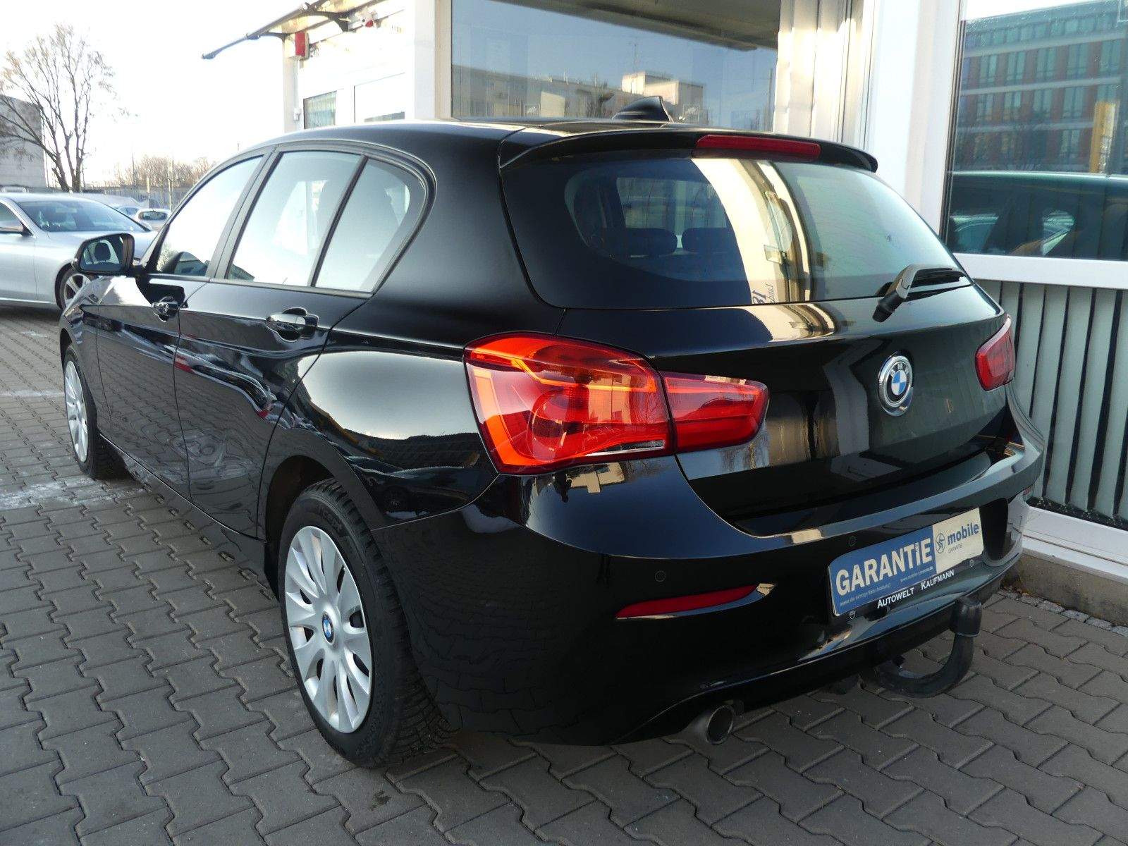BMW 118i Limousine 5-trg PDC AHK Klima