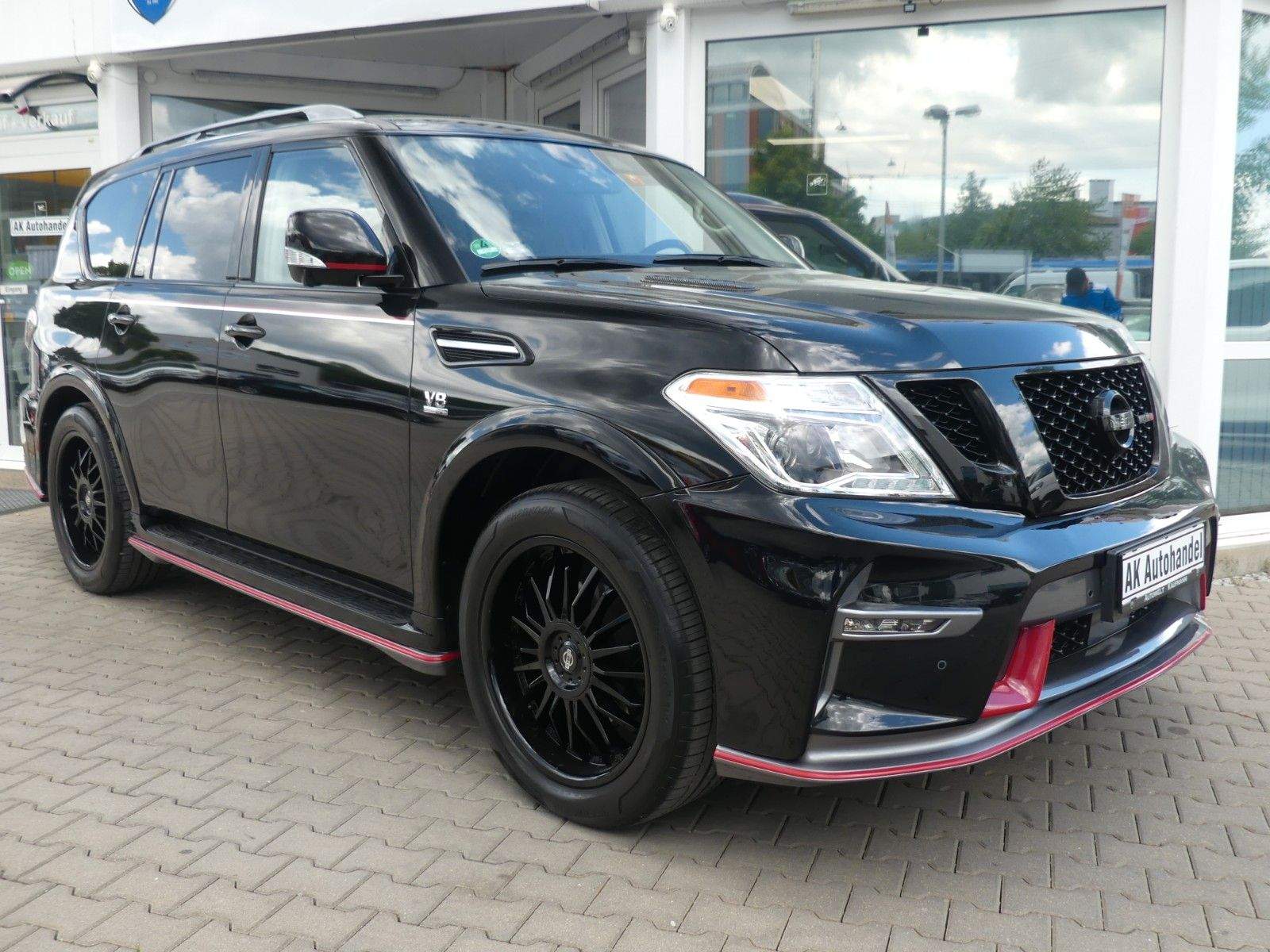 NISSAN Patrol / Armada Platinium V8 Nismo 8-Sitz