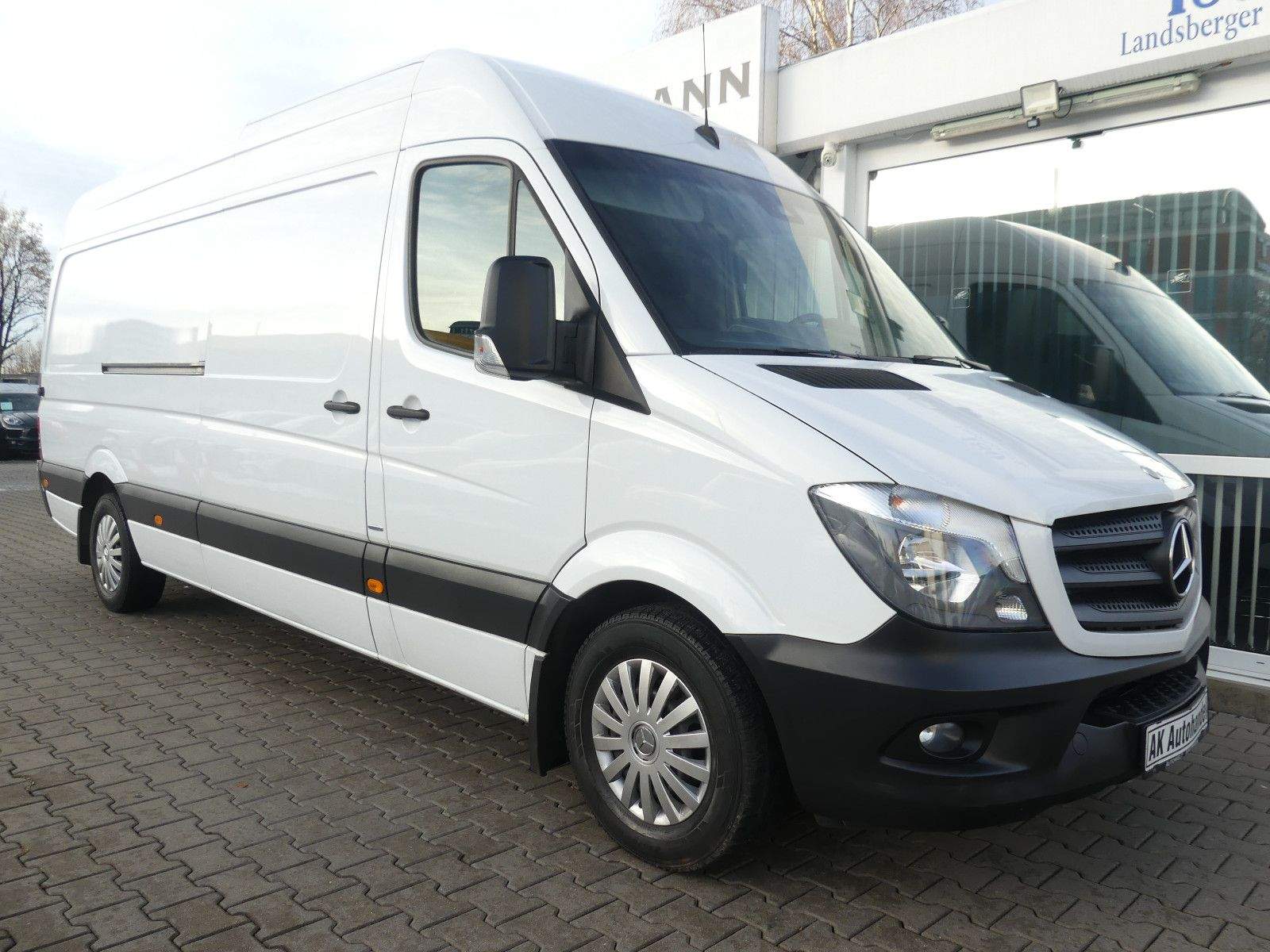 MERCEDES-BENZ Sprinter II Kasten 319 CDI L3H2 Klima Tempomat