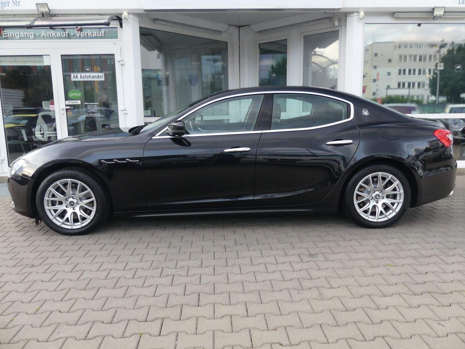 MASERATI Ghibli Diesel Glasdach Navi Kamera