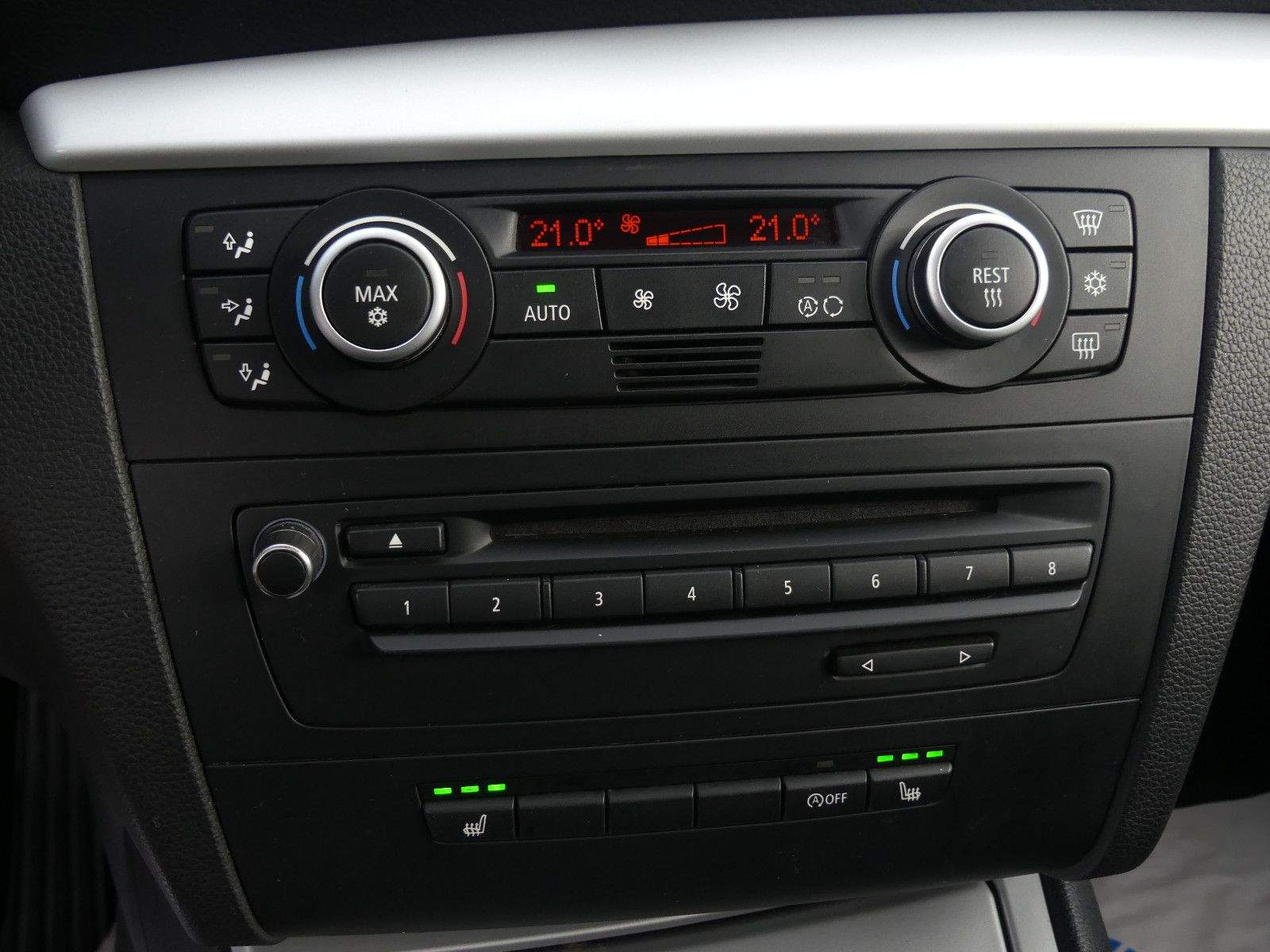 BMW 123D Coupe PDC Sitzheizung 2-Klima Bluetooth