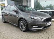 FORD Focus ST-Line Apple Carplay Bi-Xenon PDC Sitzhei