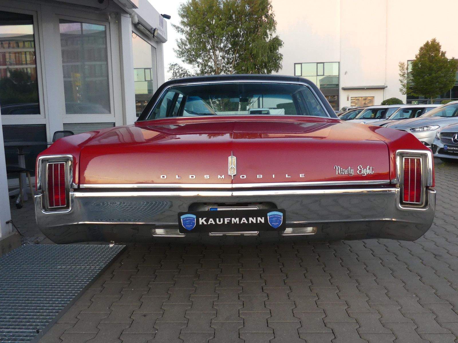 OLDSMOBILE 98 Ninety Eight Luxury Sedan Matching Numbers