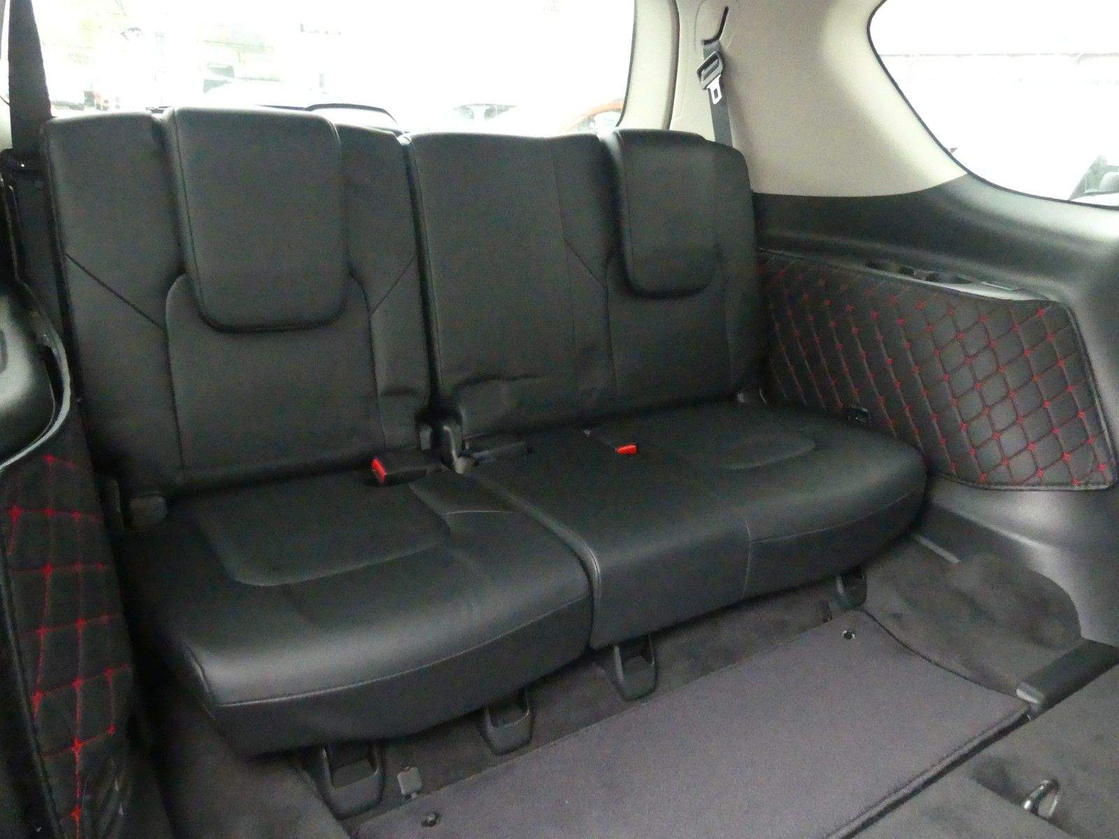 NISSAN Patrol / Armada Platinium V8 Nismo 8-Sitz